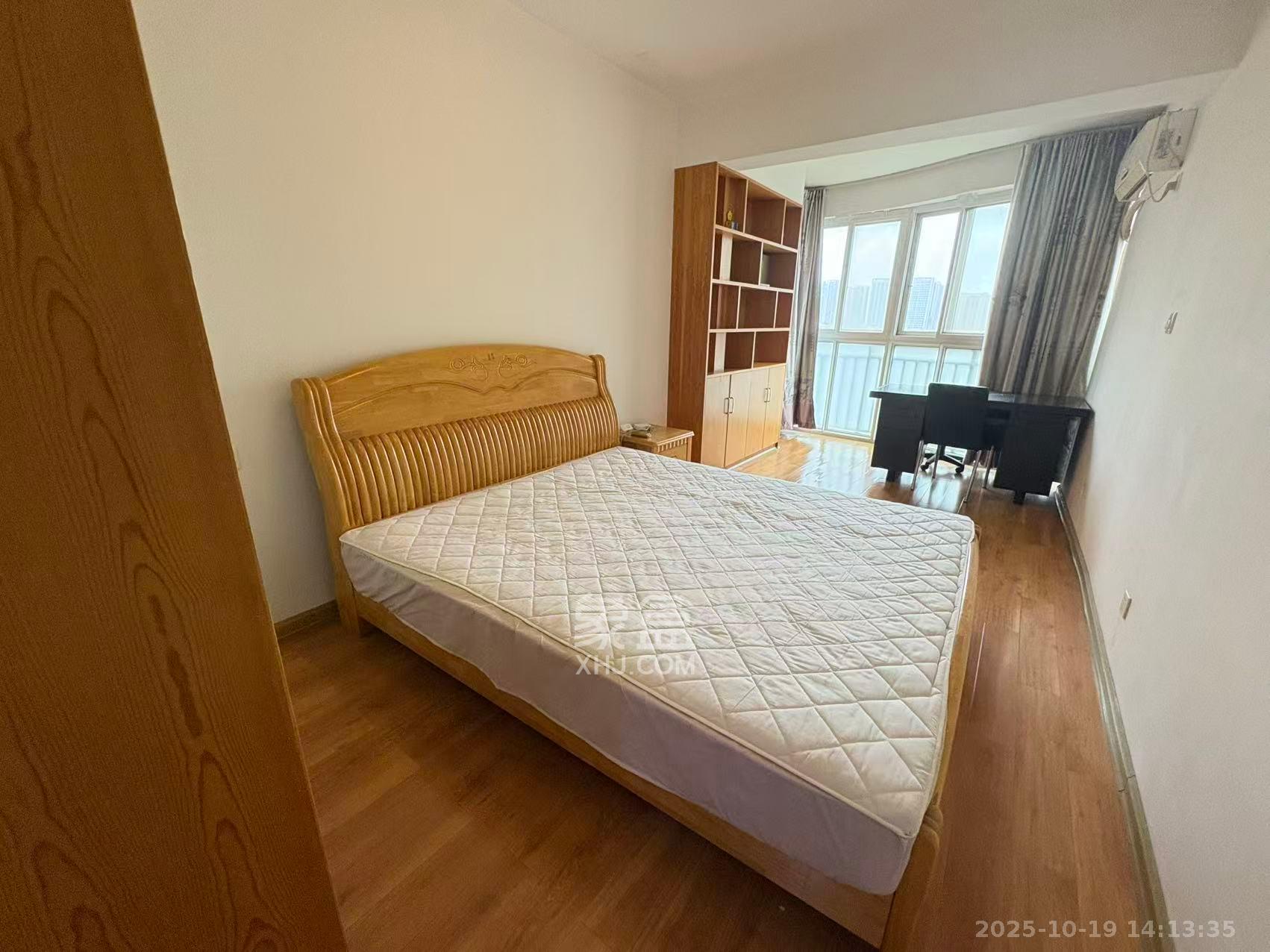 世景华庭 3室2厅1卫 1800.0元/月 世景华庭 3室2厅1卫 1800.0元/月室内图