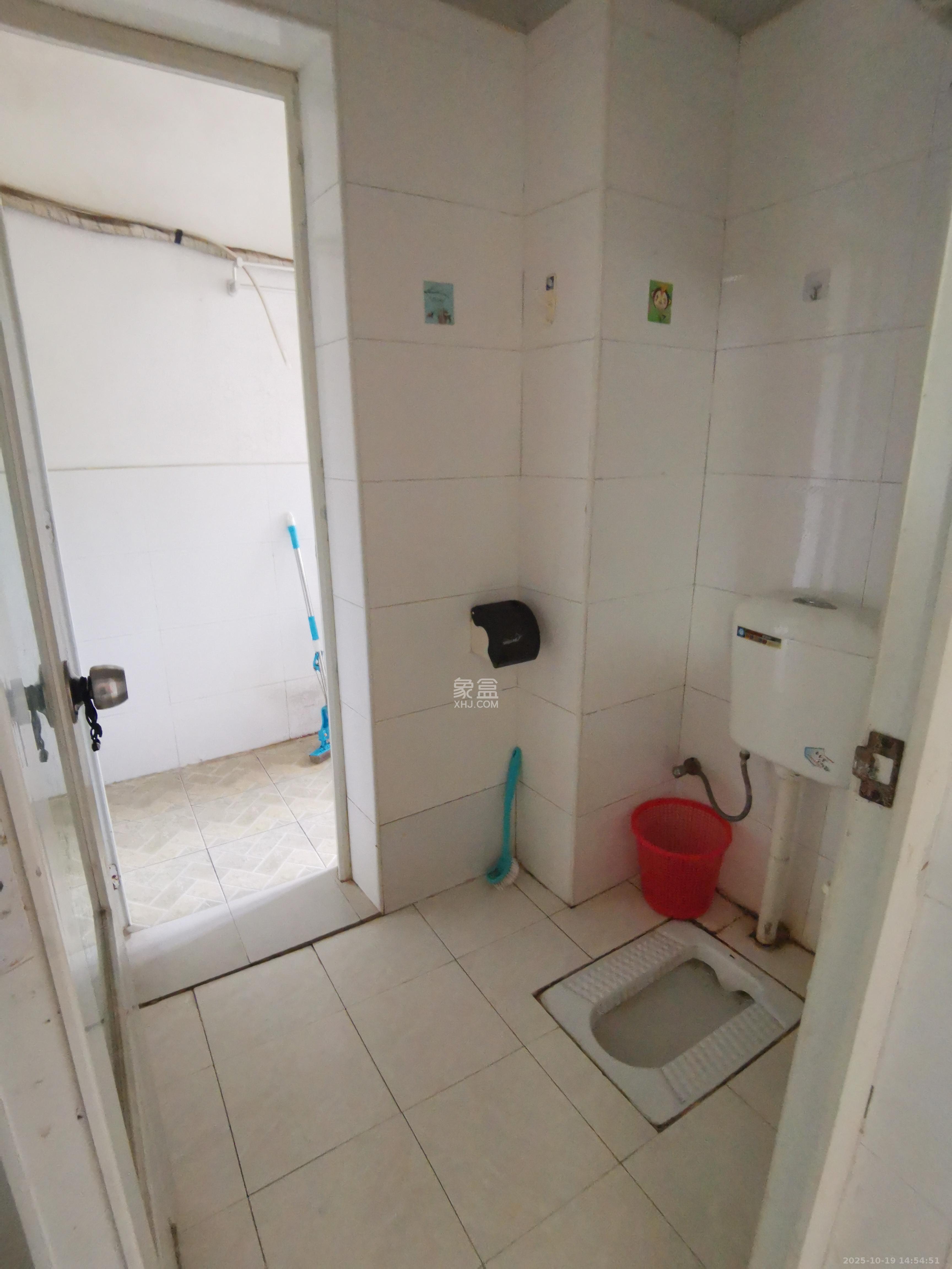 汇都公寓  1室1厅1卫    1500.0元/月室内图