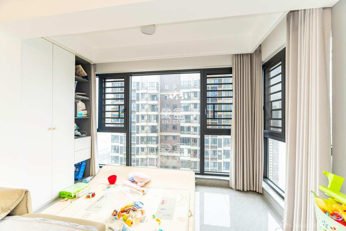 盛地东方芯府 3室1厅2卫 80.0万 盛地东方芯府 3室1厅2卫 80.0万阳台