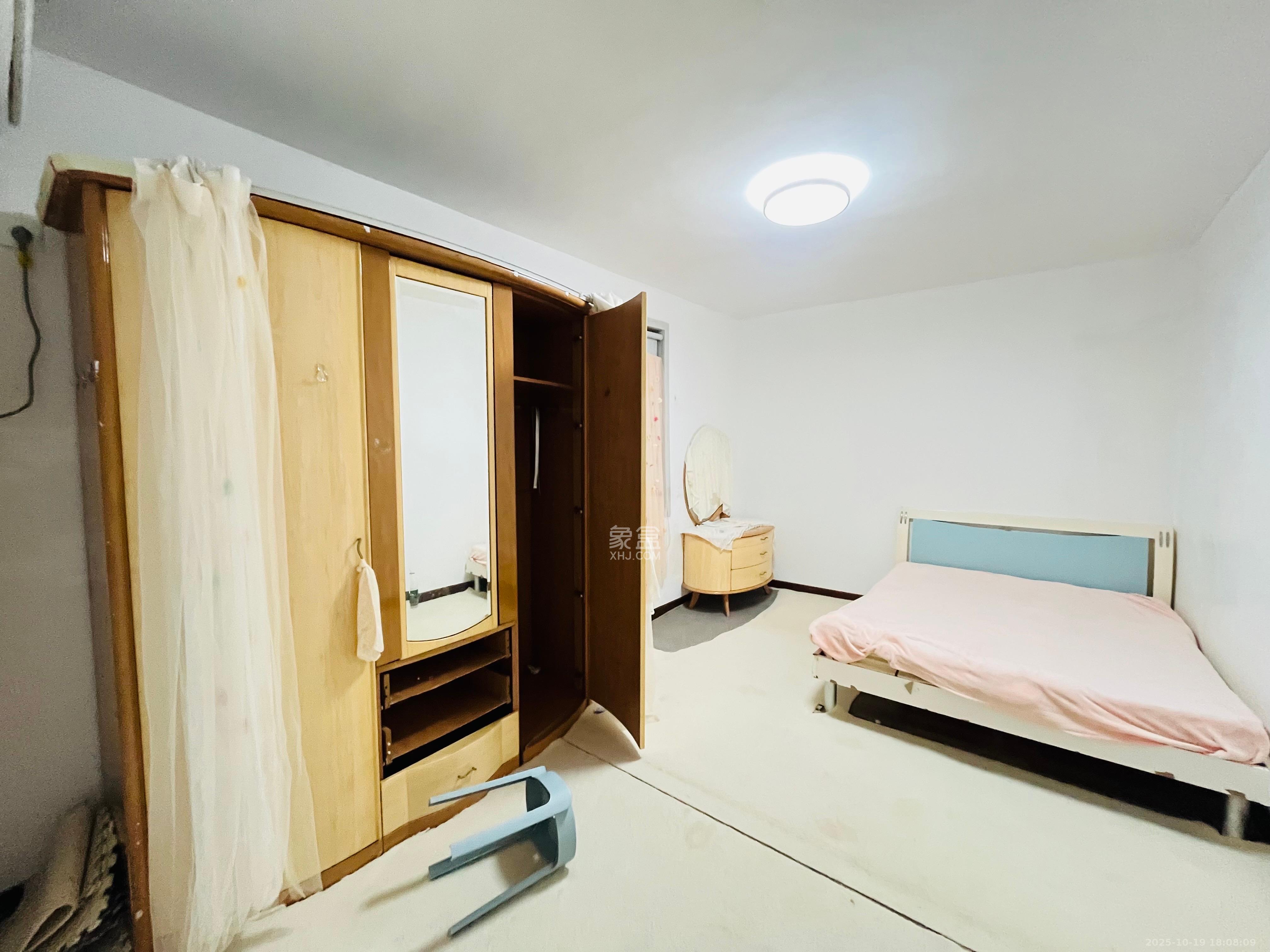 工农新村(工农桥社区) 3室1厅1卫 1800.0元/月 工农新村(工农桥社区) 3室1厅1卫 1800.0元/月室内图