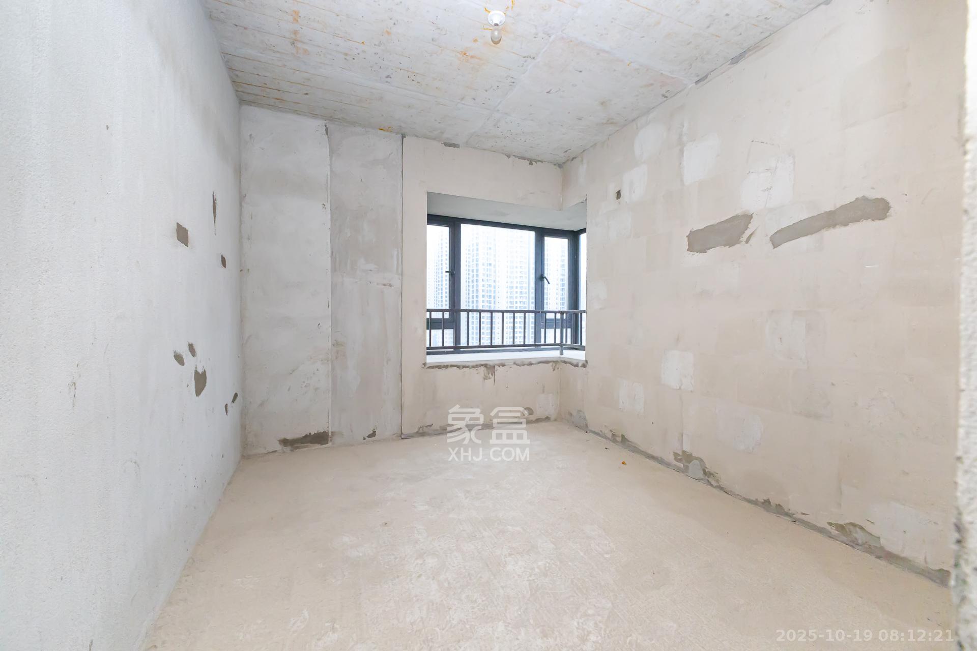 勤诚达境界城  3室2厅1卫    65.0万 勤诚达境界城  3室2厅1卫    65.0万卧室