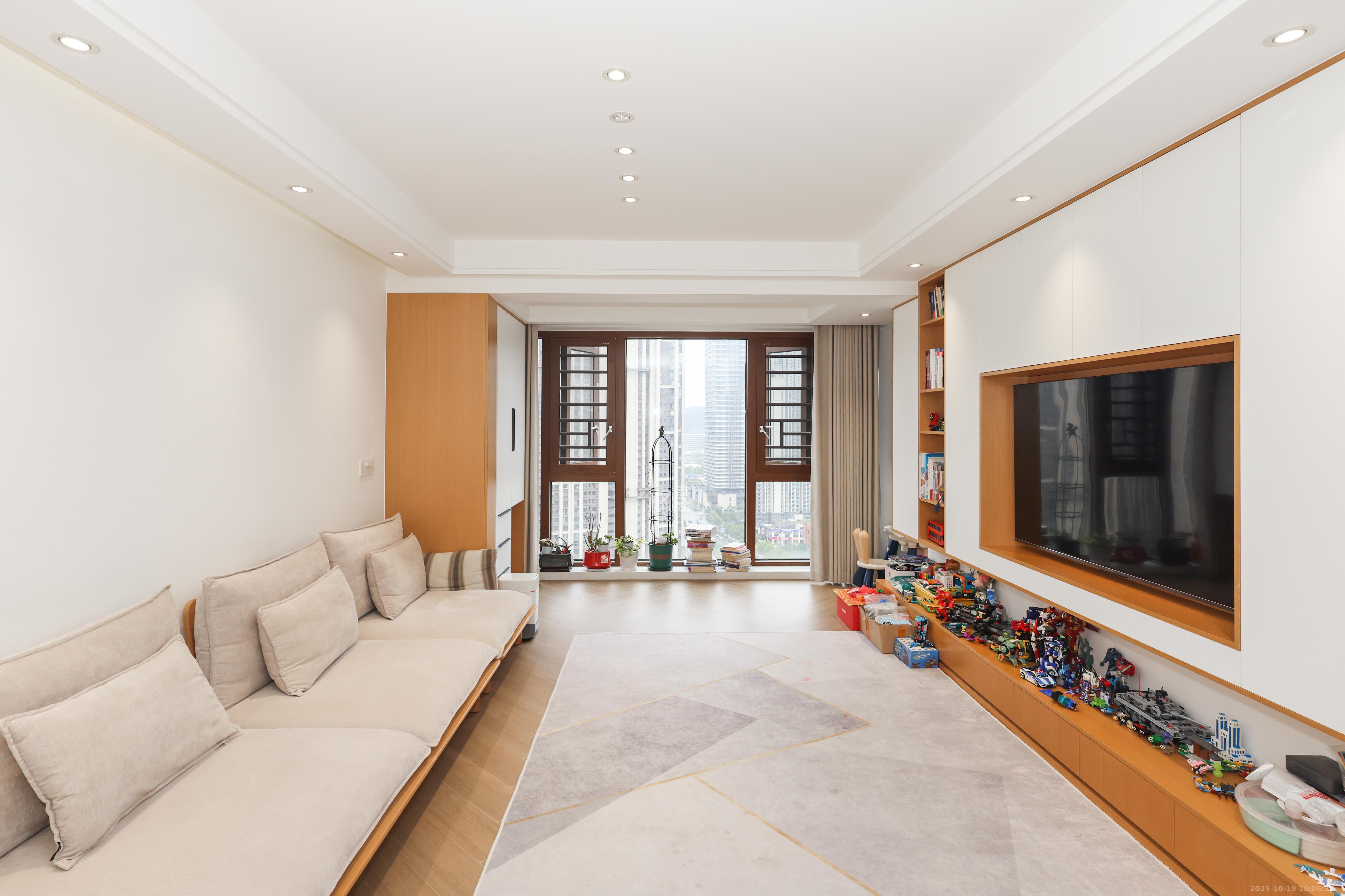 中国铁建梅溪青秀三期  3室2厅2卫    188.0万 中国铁建梅溪青秀三期  3室2厅2卫    188.0万