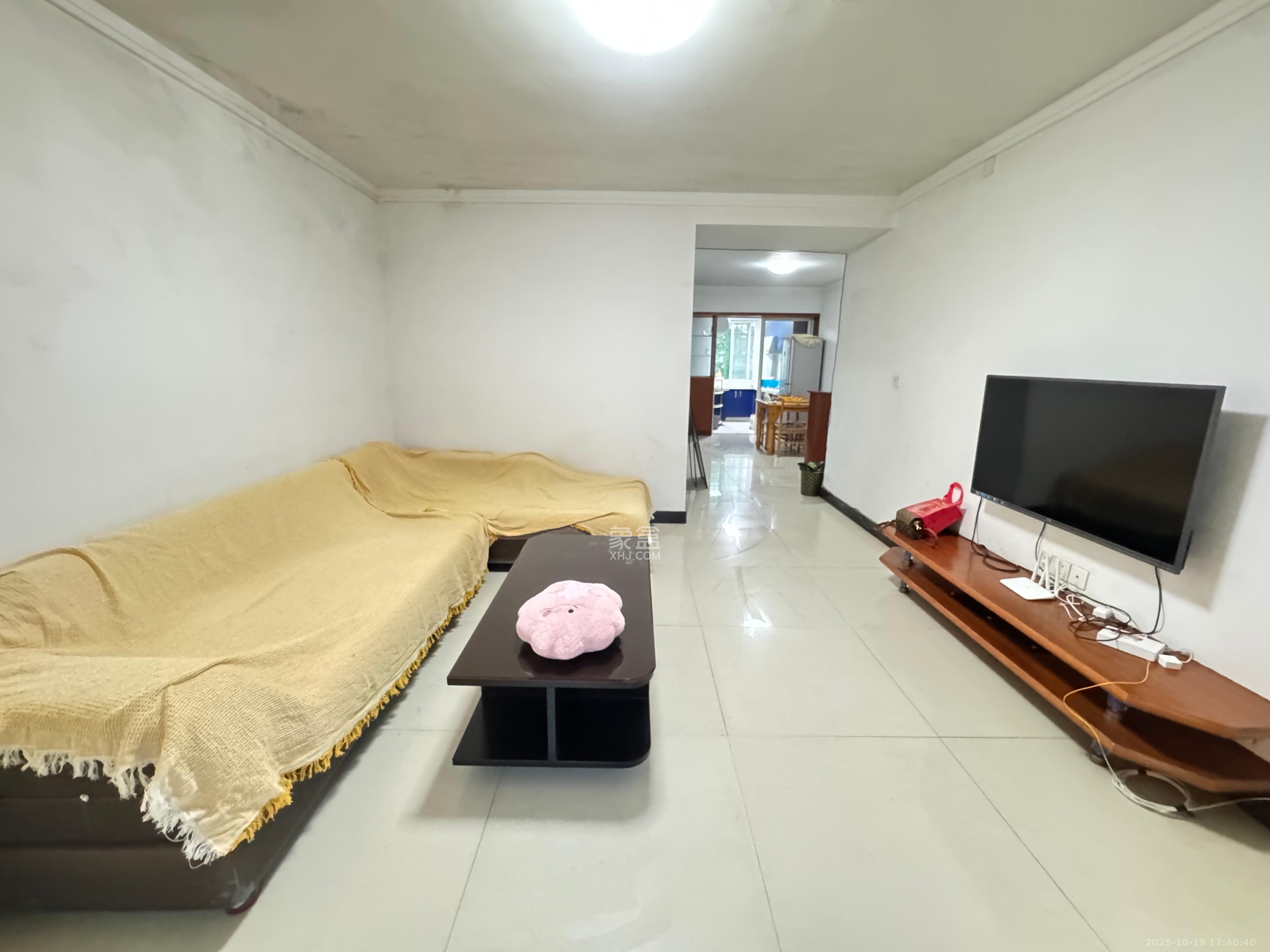 恩瑞麓山名园（龙王港小区）  2室1厅1卫    2000.0元/月室内图