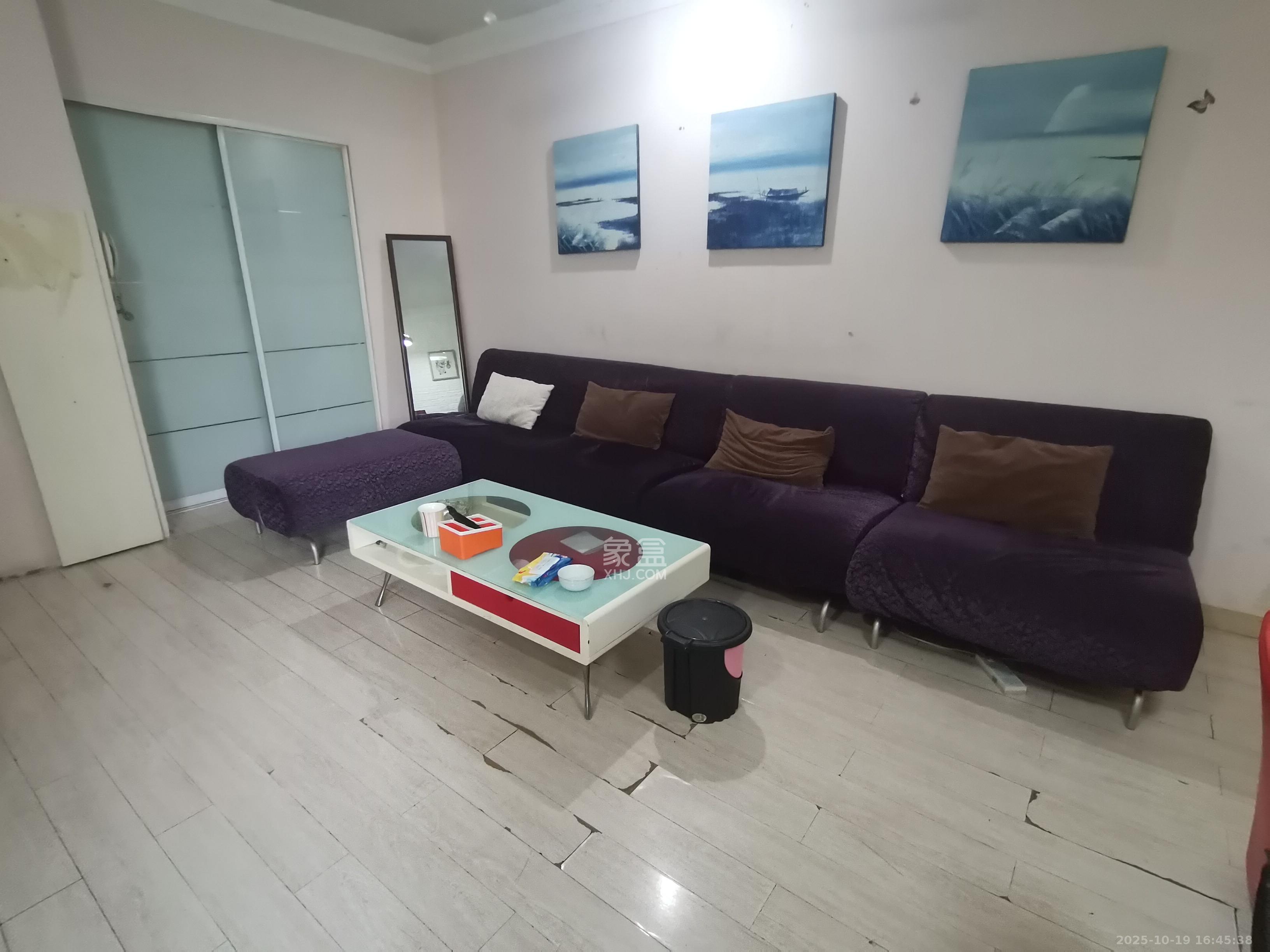 华韵07  2室1厅1卫    2000.0元/月室内图