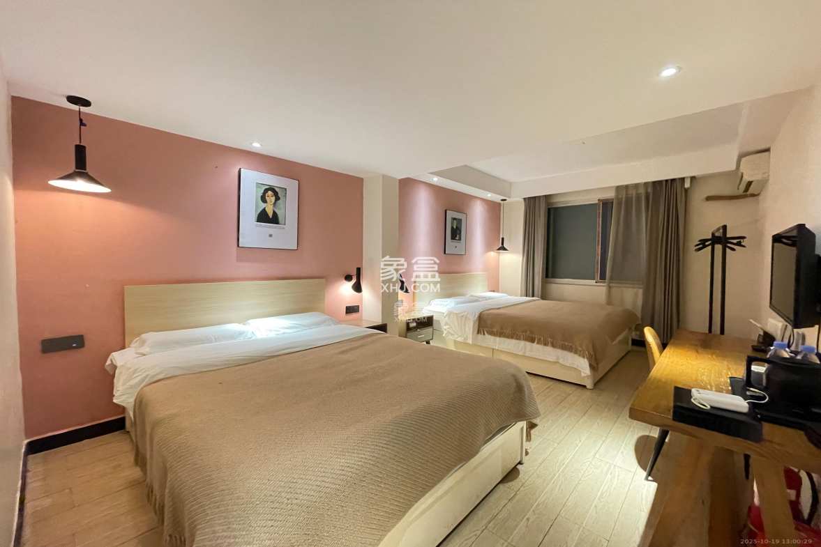 银轩铭誉(四海怡家)  1室1厅1卫    1500.0元/月 银轩铭誉(四海怡家)  1室1厅1卫    1500.0元/月室内图1