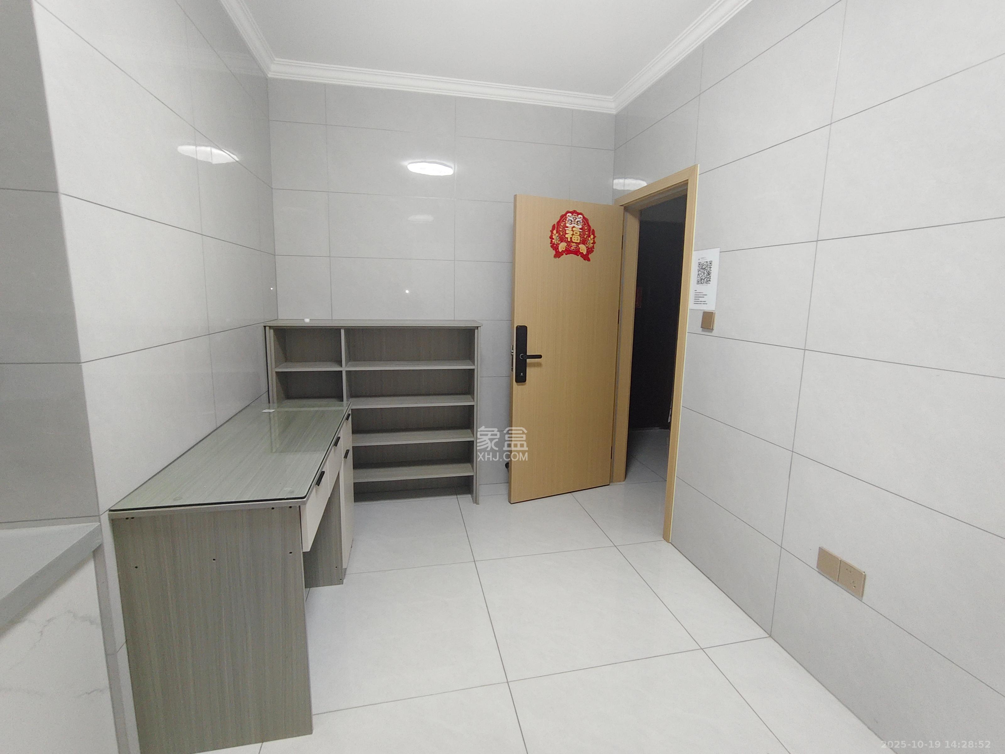 智达佳园  1室0厅0卫    1000.0元/月 智达佳园  1室0厅0卫    1000.0元/月室内图1