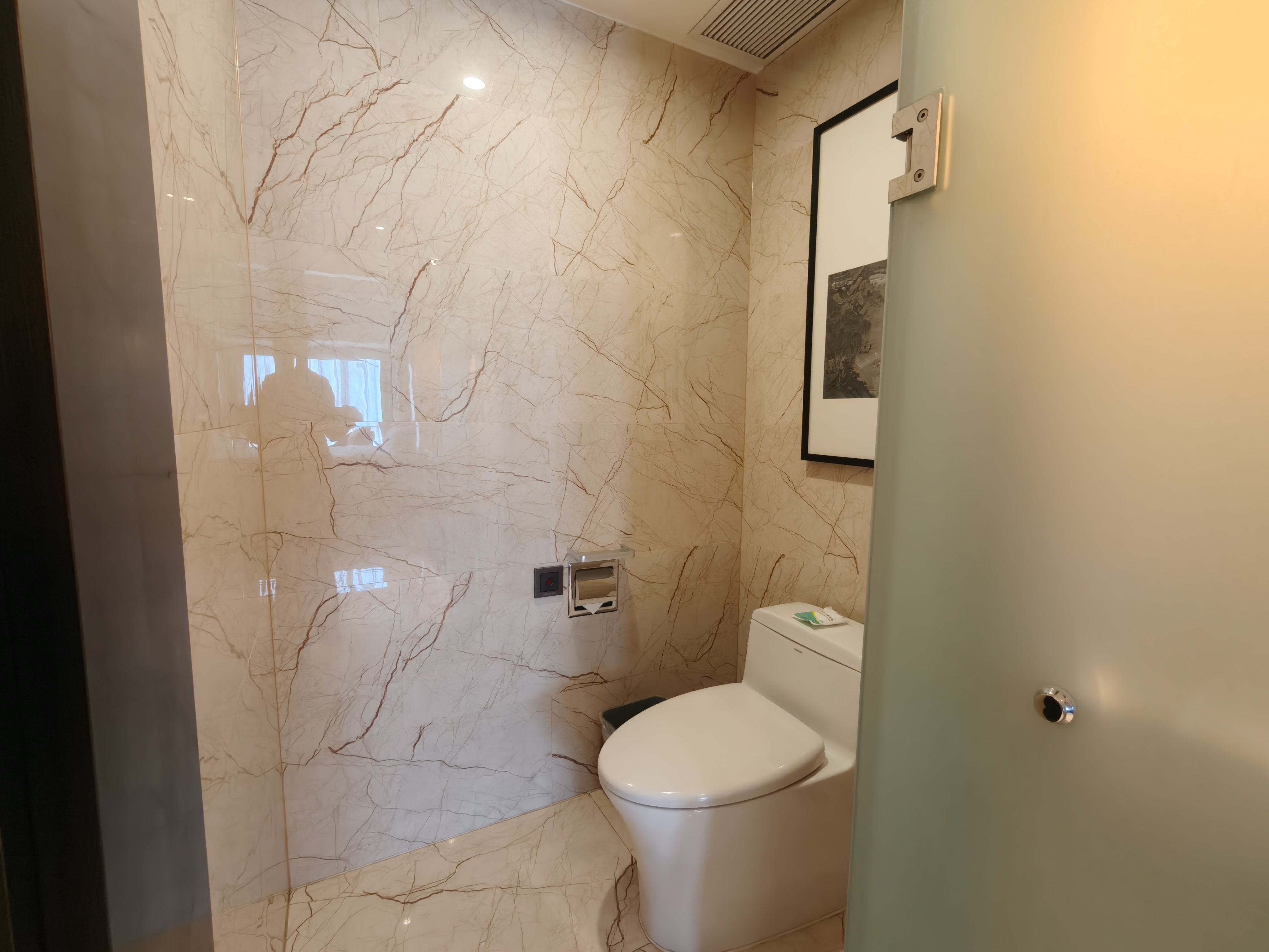 庐山春天 1室1厅1卫 29.0万 庐山春天 1室1厅1卫 29.0万室内图