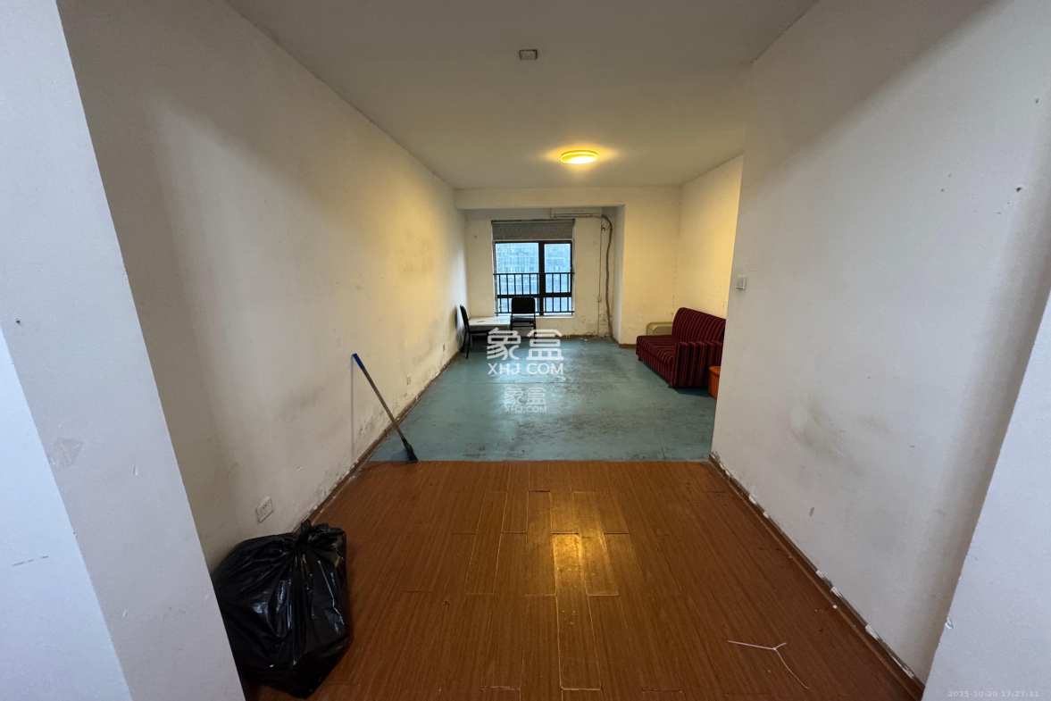 湘域城邦(湘域国际中心) 2室2厅1卫 2500.0元/月 湘域城邦(湘域国际中心) 2室2厅1卫 2500.0元/月室内图