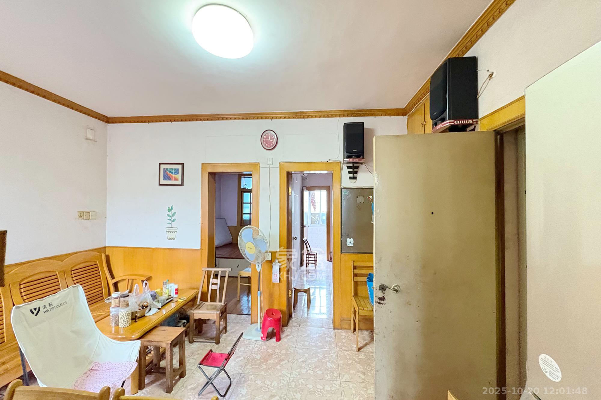 杨家山汽修厂宿舍  2室1厅1卫    38.0万 杨家山汽修厂宿舍  2室1厅1卫    38.0万客厅