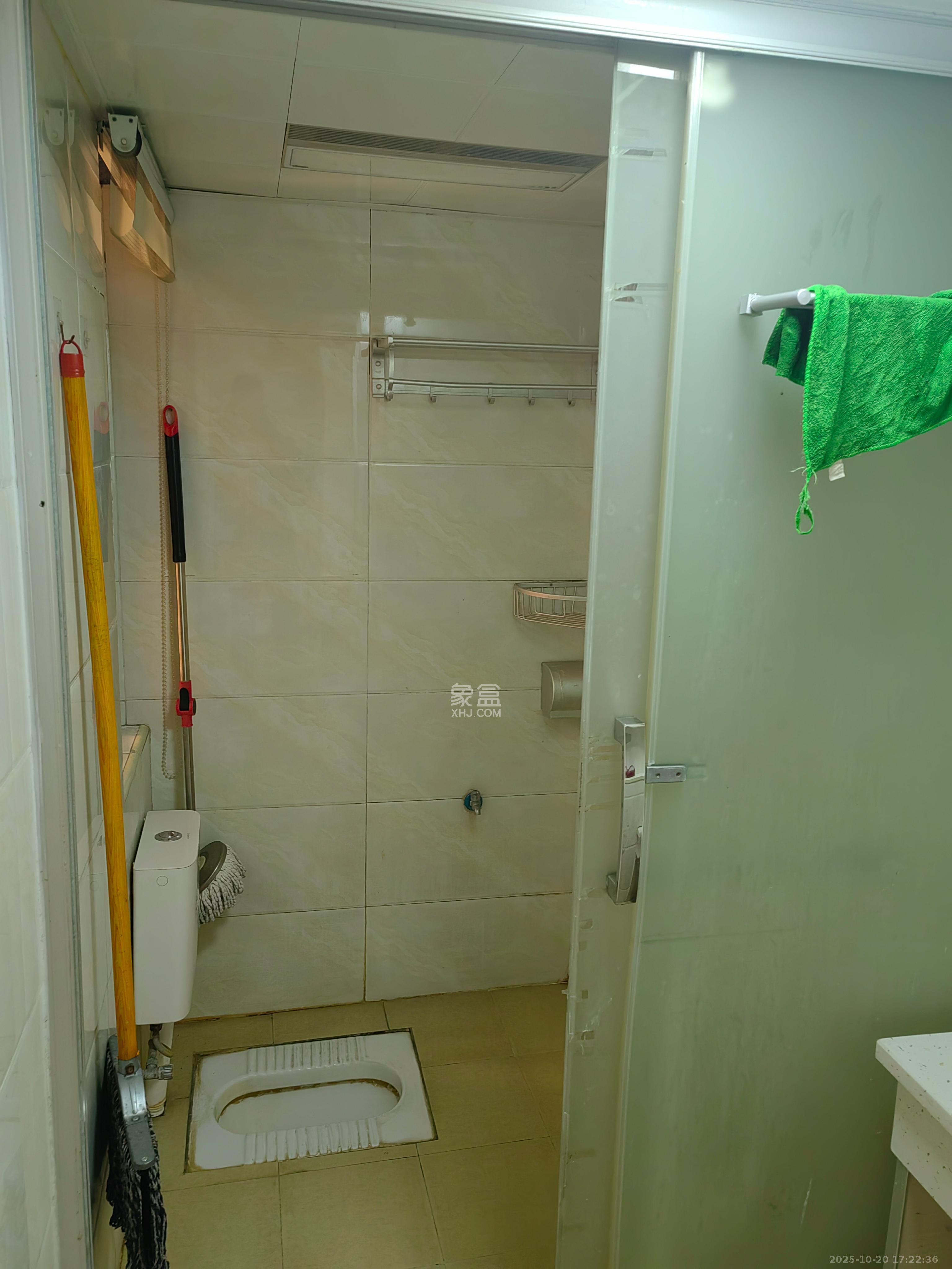 COCO蜜城  3室2厅1卫    2300.0元/月 COCO蜜城  3室2厅1卫    2300.0元/月室内图