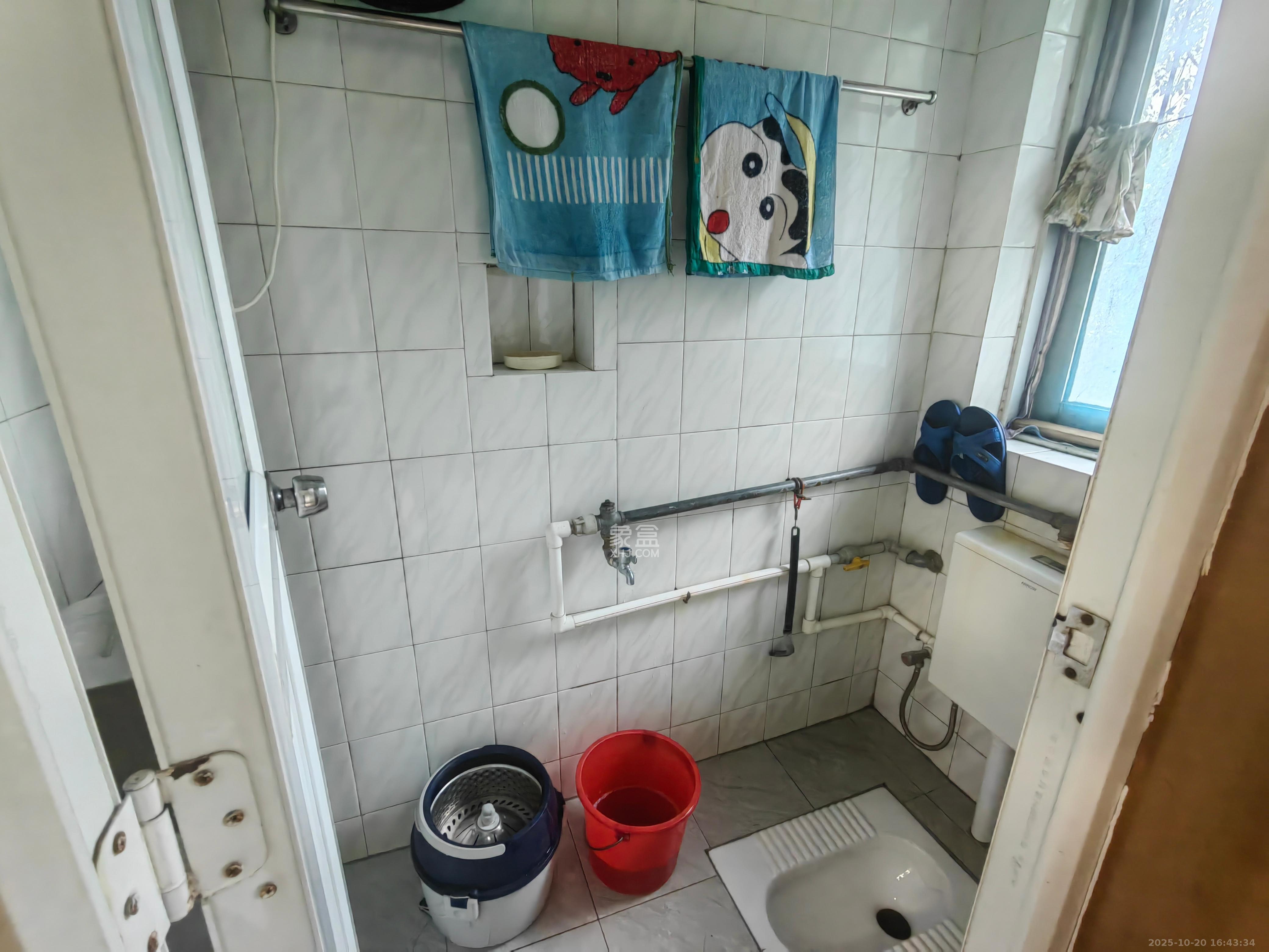 长重机械厂宿舍  2室2厅1卫    1500.0元/月 长重机械厂宿舍  2室2厅1卫    1500.0元/月室内图