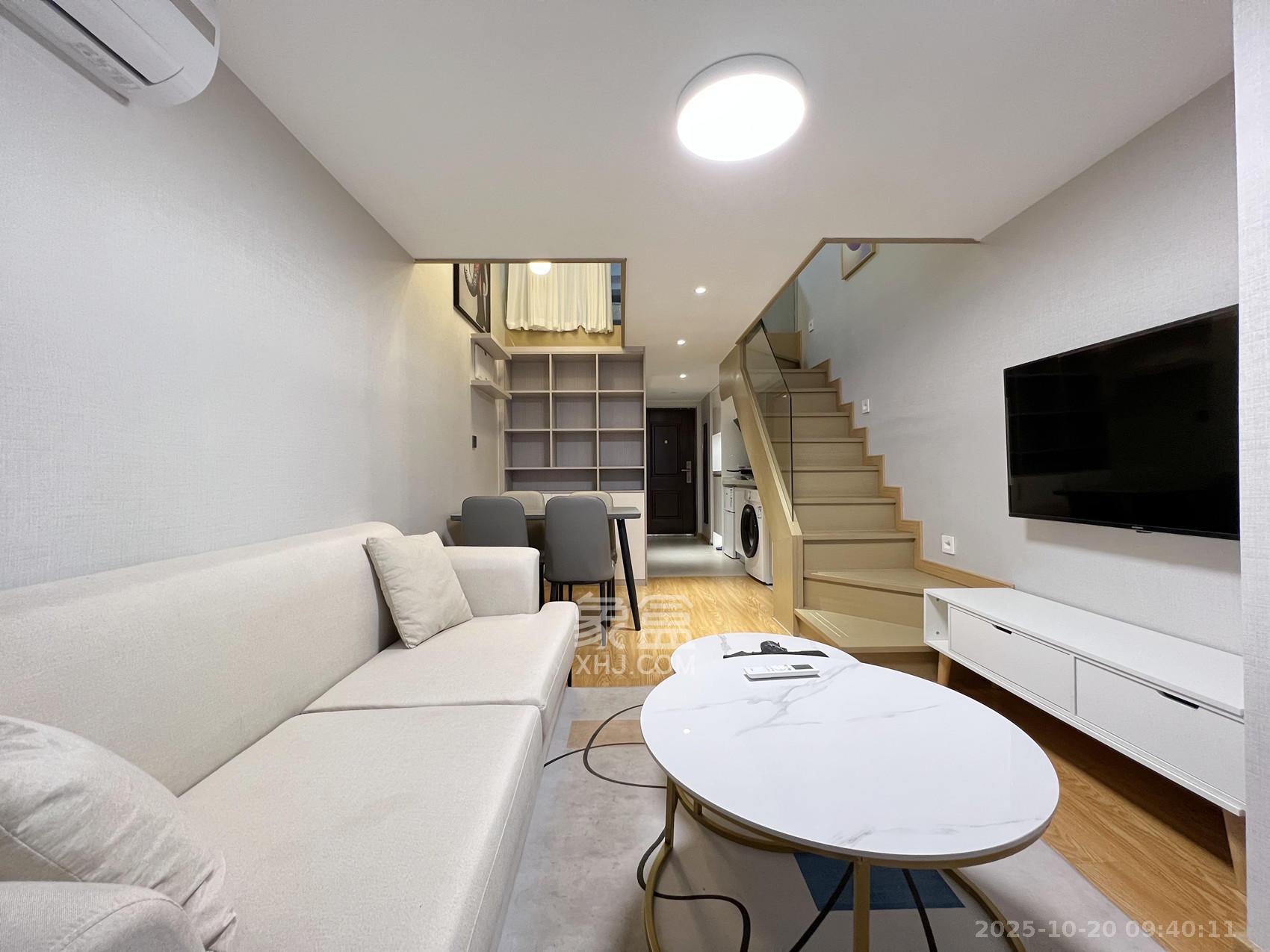 阳光城檀悦  2室2厅1卫    2550.0元/月室内图