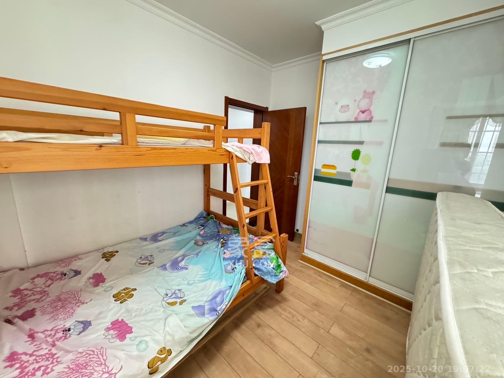 圣力华苑  3室2厅1卫    1750.0元/月室内图