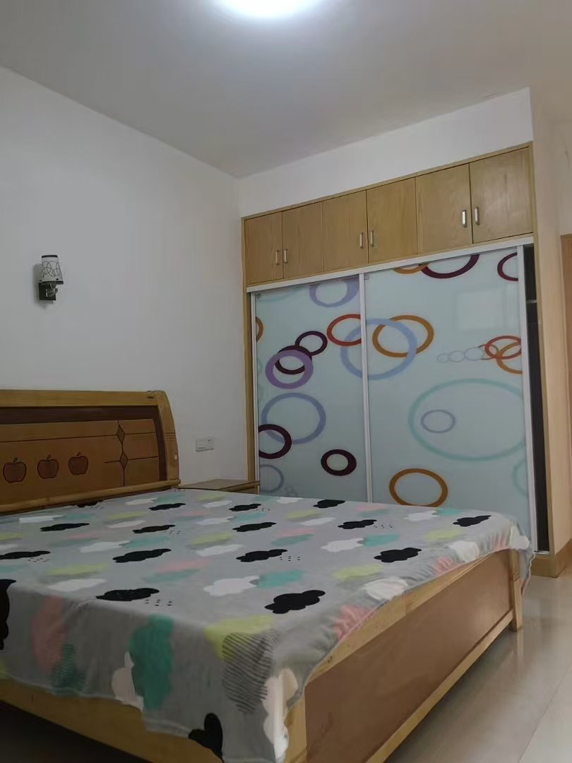 和平北路散盘  1室1厅1卫    700.0元/月 和平北路散盘  1室1厅1卫    700.0元/月室内图