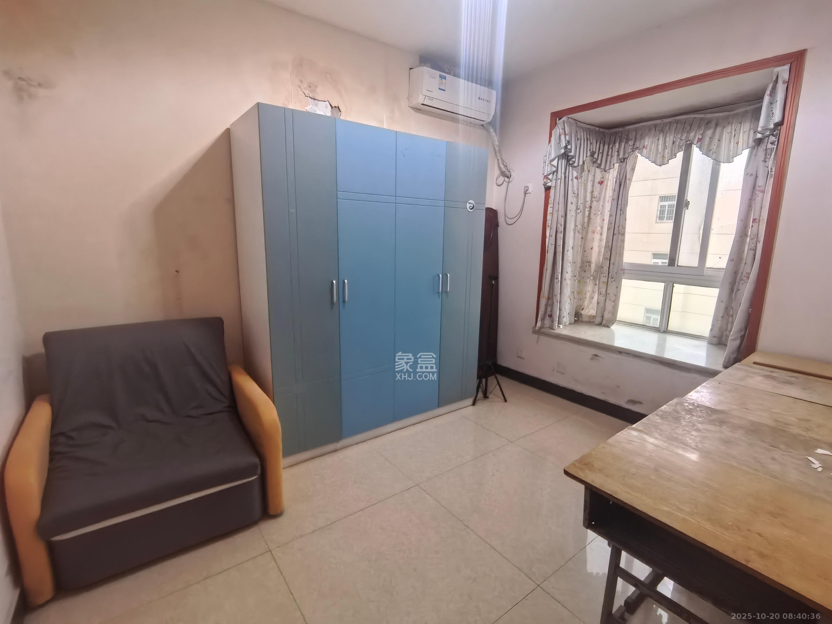 麓谷加州阳光  2室2厅1卫    2100.0元/月室内图