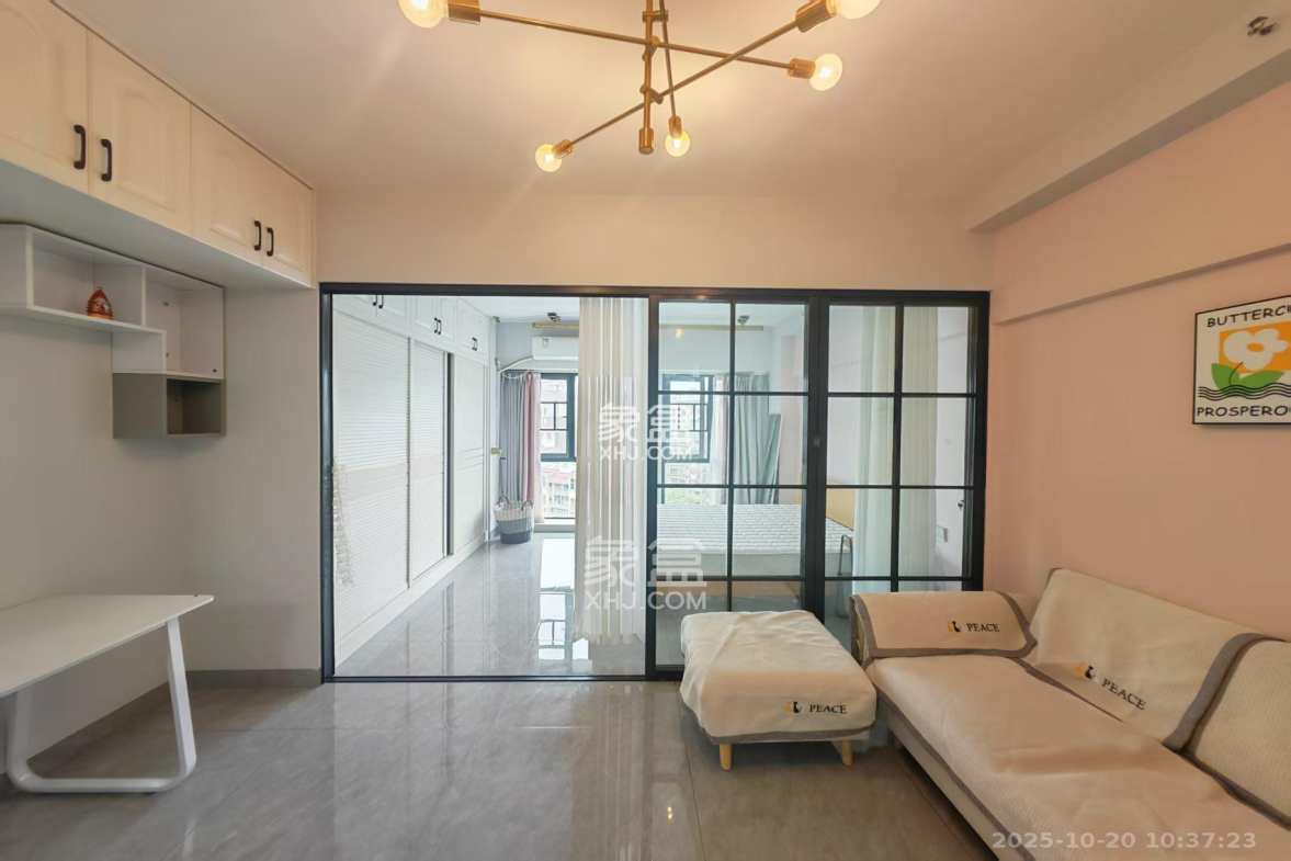 鑫远玲珑  1室1厅1卫    1700.0元/月 鑫远玲珑  1室1厅1卫    1700.0元/月室内图