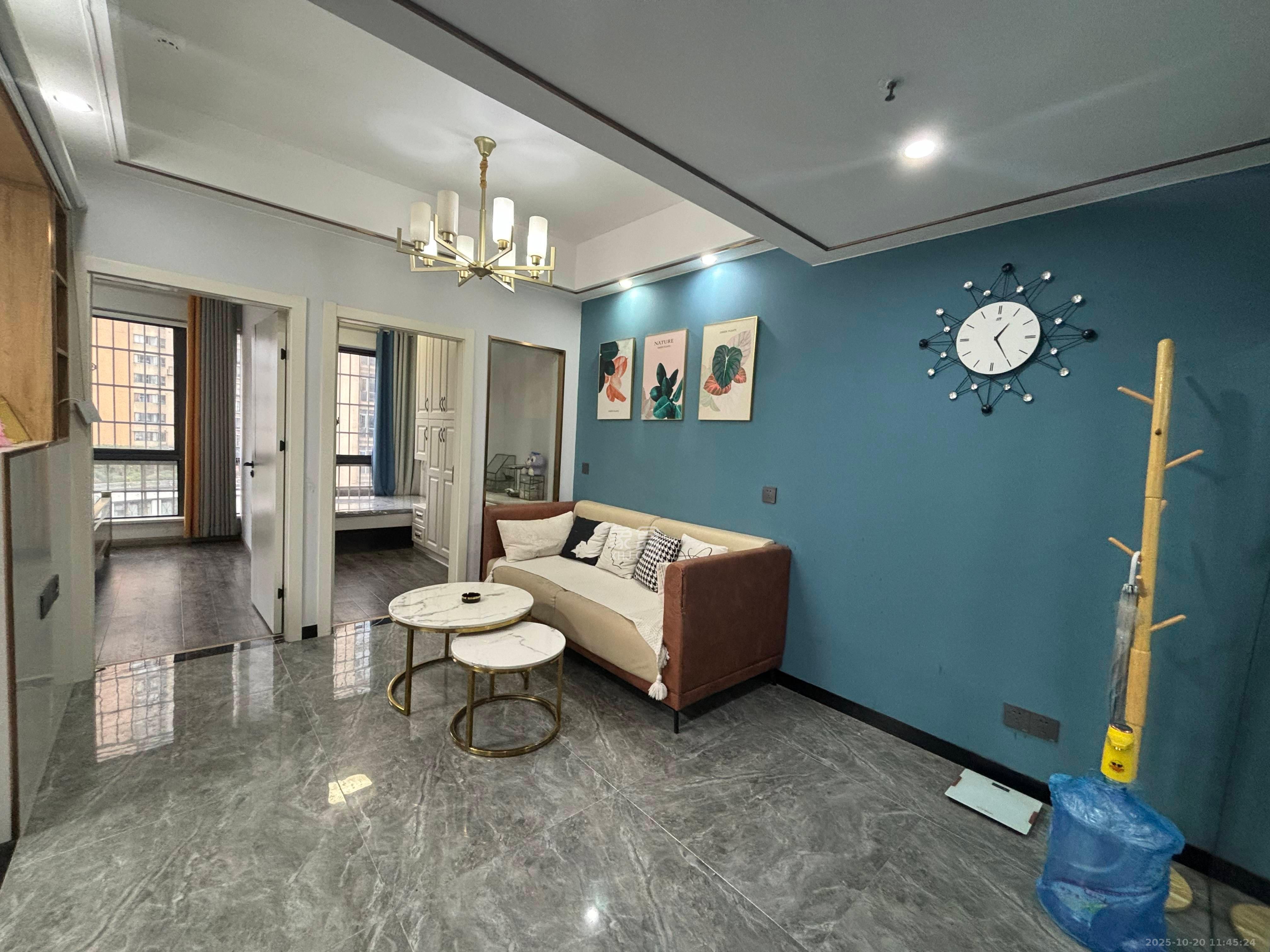 中山大厦（广阔大厦）  2室1厅1卫    2600.0元/月室内图