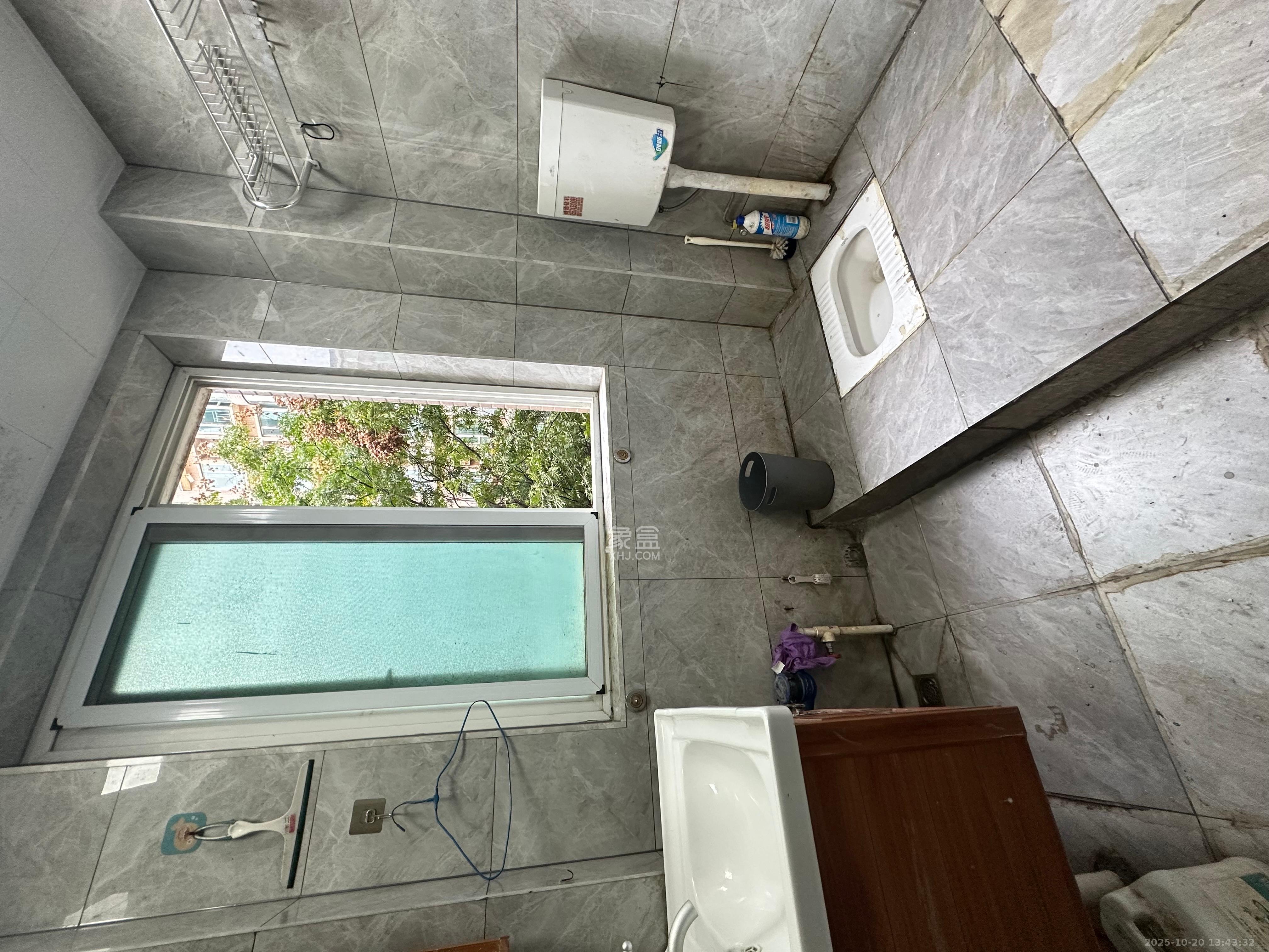 左岸春天  2室2厅1卫    1950.0元/月室内图