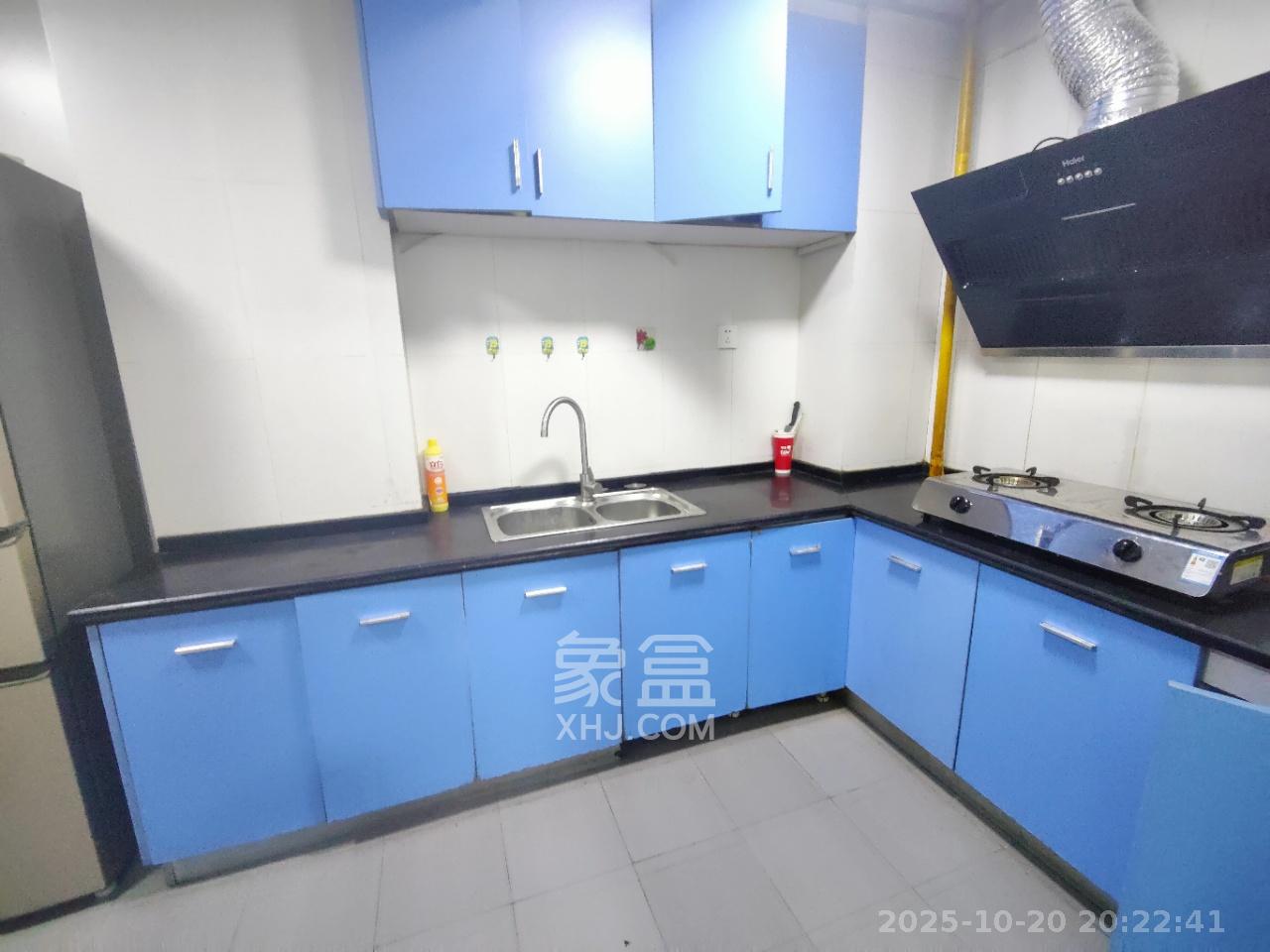 星蓝湾  2室2厅1卫    2500.0元/月室内图