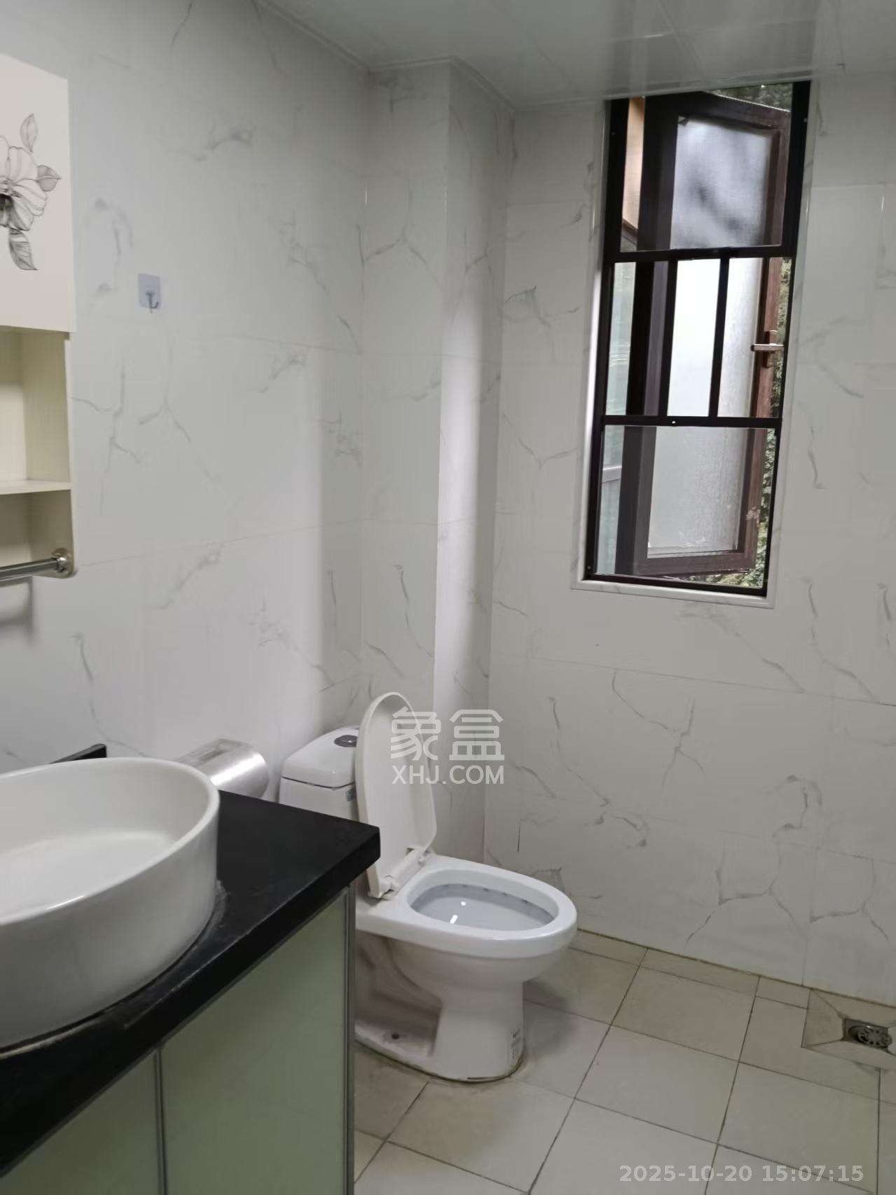 龙湖璟宸原著(龙湖紫宸)  4室2厅2卫    2500.0元/月 龙湖璟宸原著(龙湖紫宸)  4室2厅2卫    2500.0元/月室内图