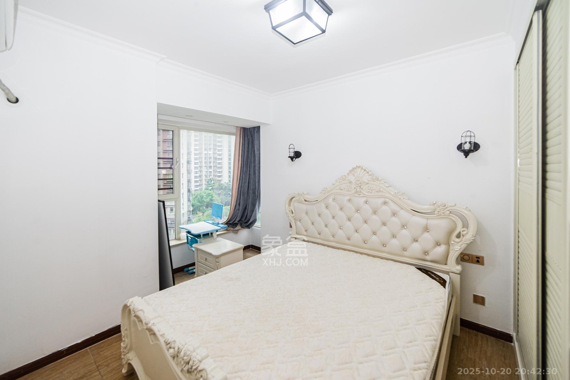 北辰三角洲D2区  4室2厅2卫    185.0万 北辰三角洲D2区  4室2厅2卫    185.0万卧室