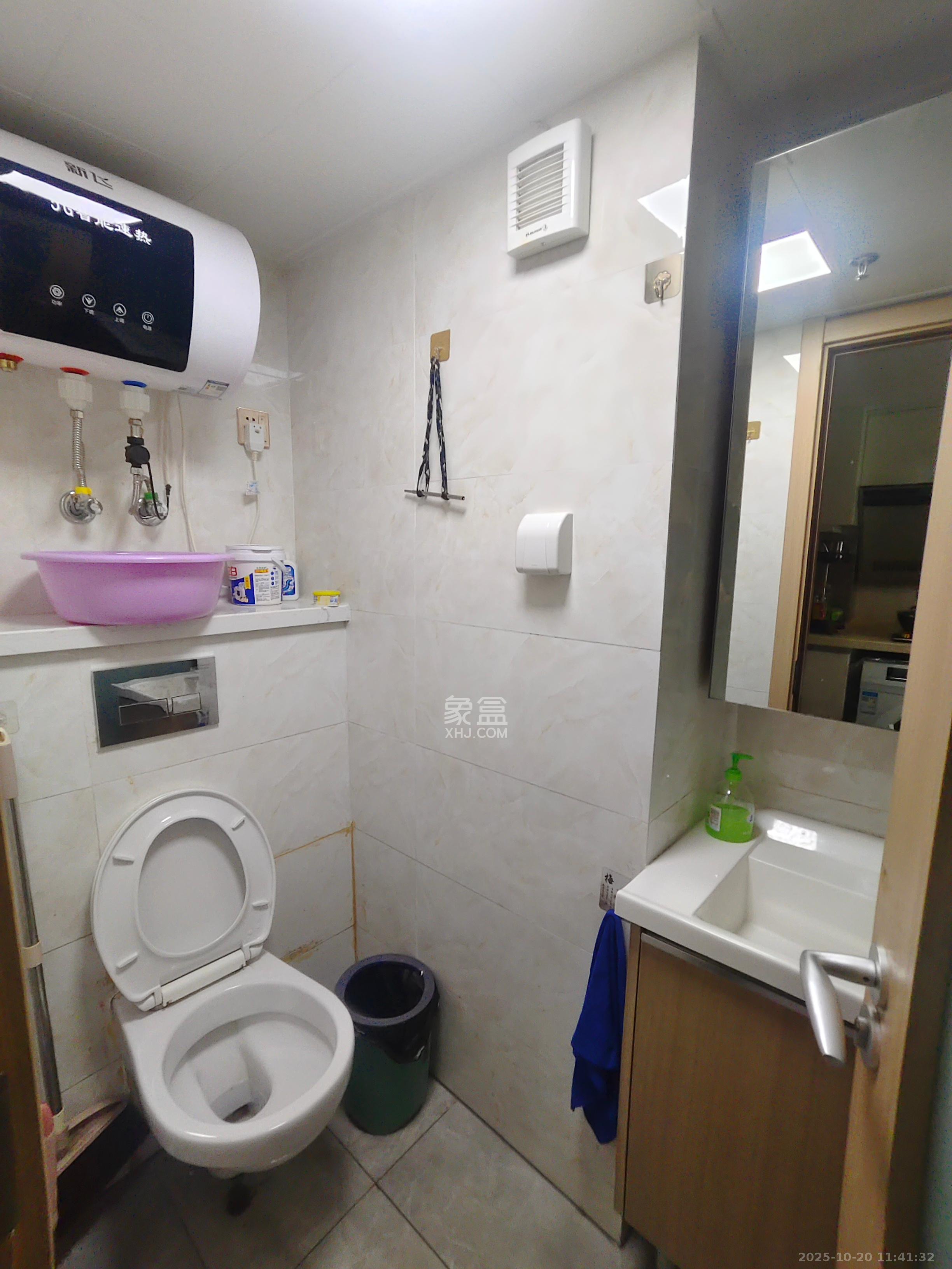 卓越浅水湾  1室1厅1卫    1750.0元/月室内图