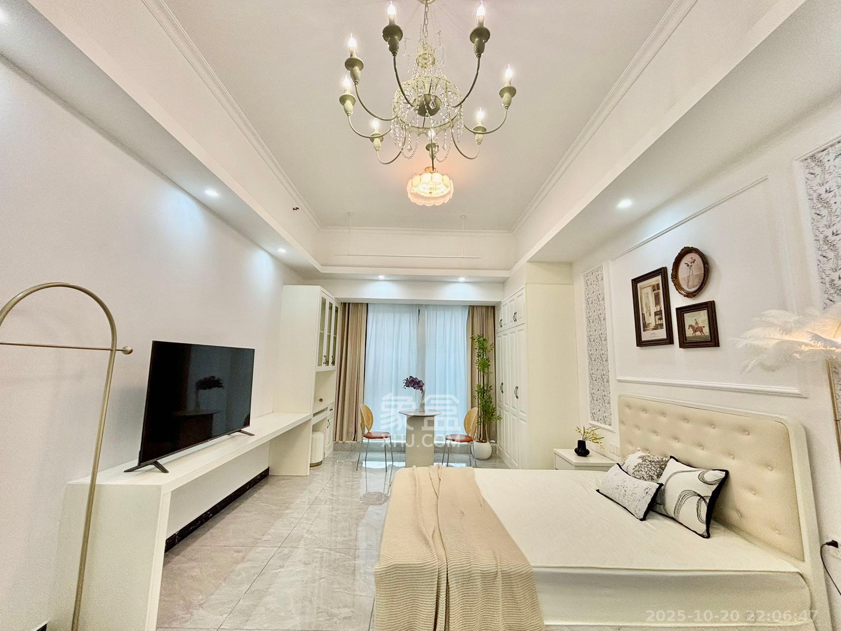 汇景发展环球中心  1室1厅1卫    2200.0元/月室内图