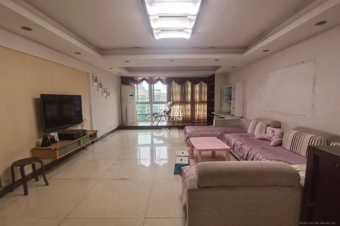 麓谷加州阳光  2室2厅1卫    2100.0元/月 麓谷加州阳光  2室2厅1卫    2100.0元/月室内图