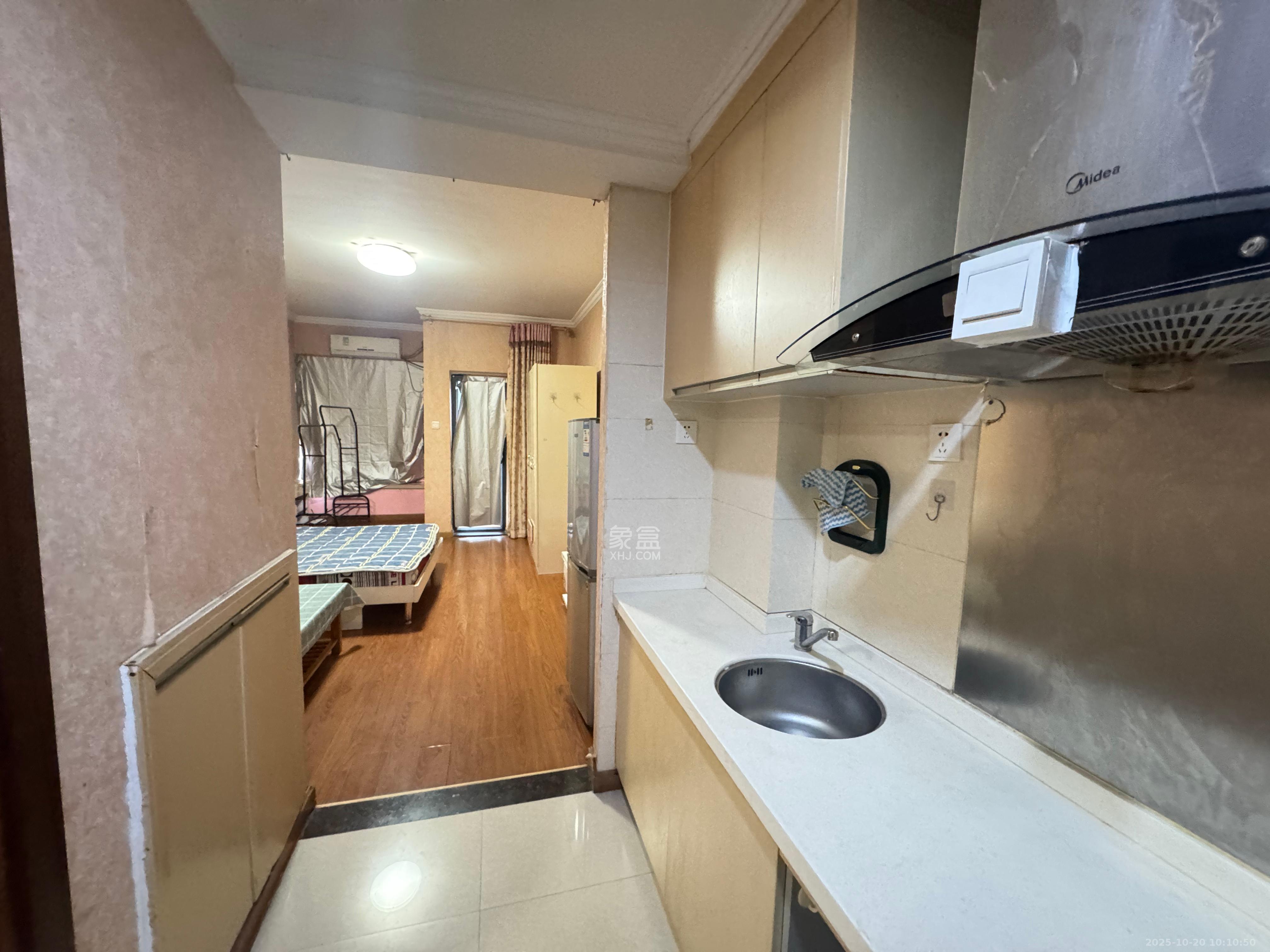 兰亭优壳（隽峰苑）  1室1厅1卫    1200.0元/月室内图