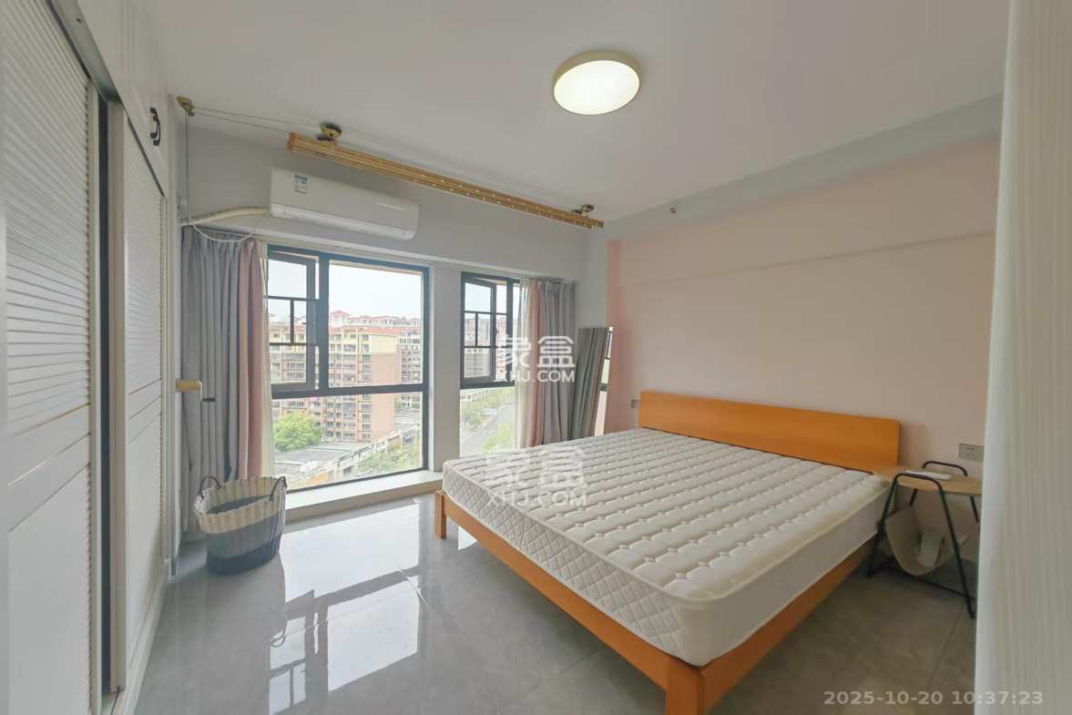 鑫远玲珑  1室1厅1卫    1700.0元/月 鑫远玲珑  1室1厅1卫    1700.0元/月室内图