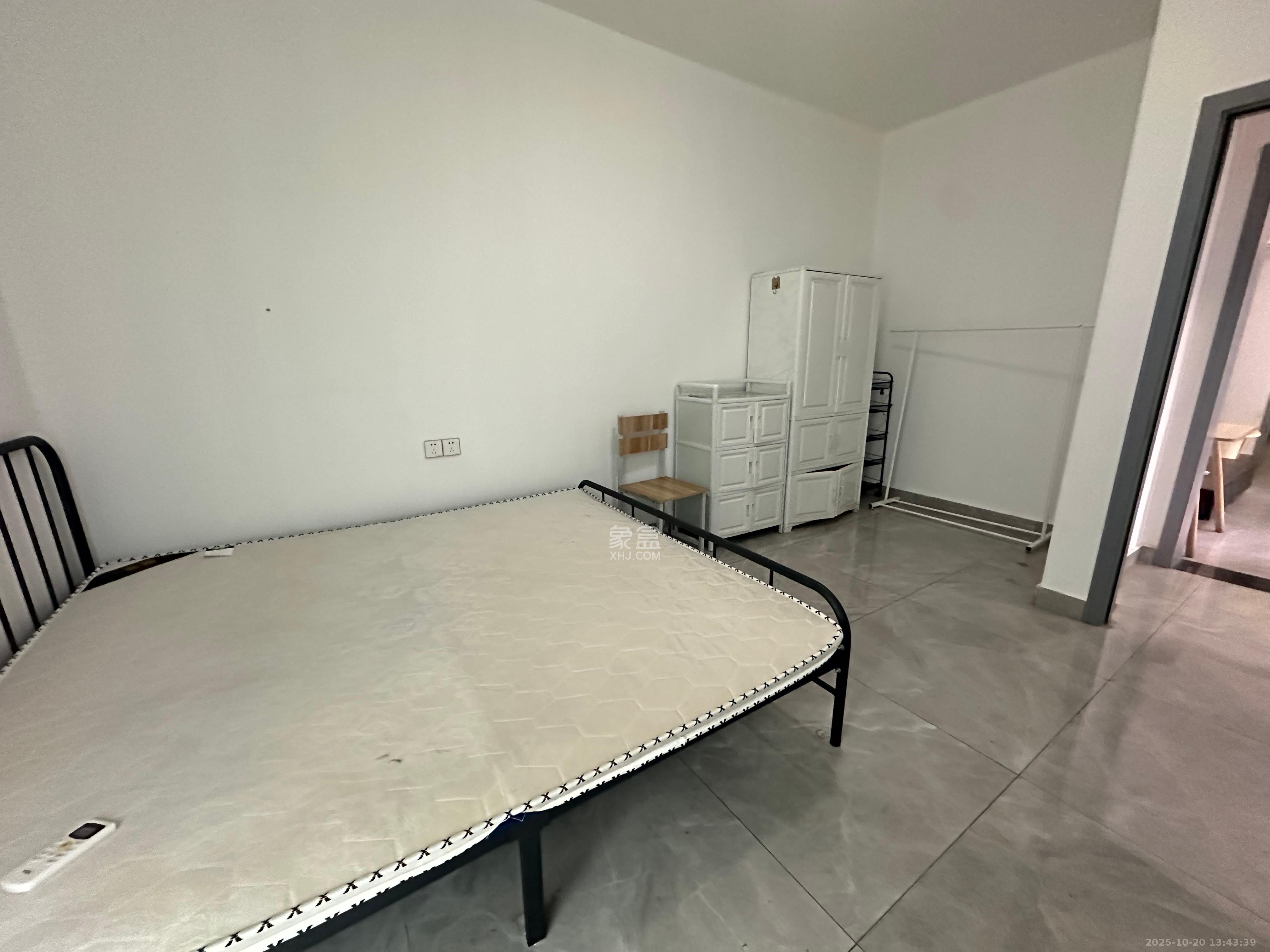 左岸春天  2室2厅1卫    1950.0元/月室内图