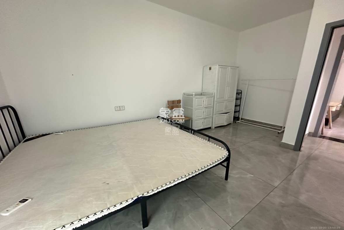 左岸春天 2室2厅1卫 1950.0元/月 左岸春天 2室2厅1卫 1950.0元/月室内图