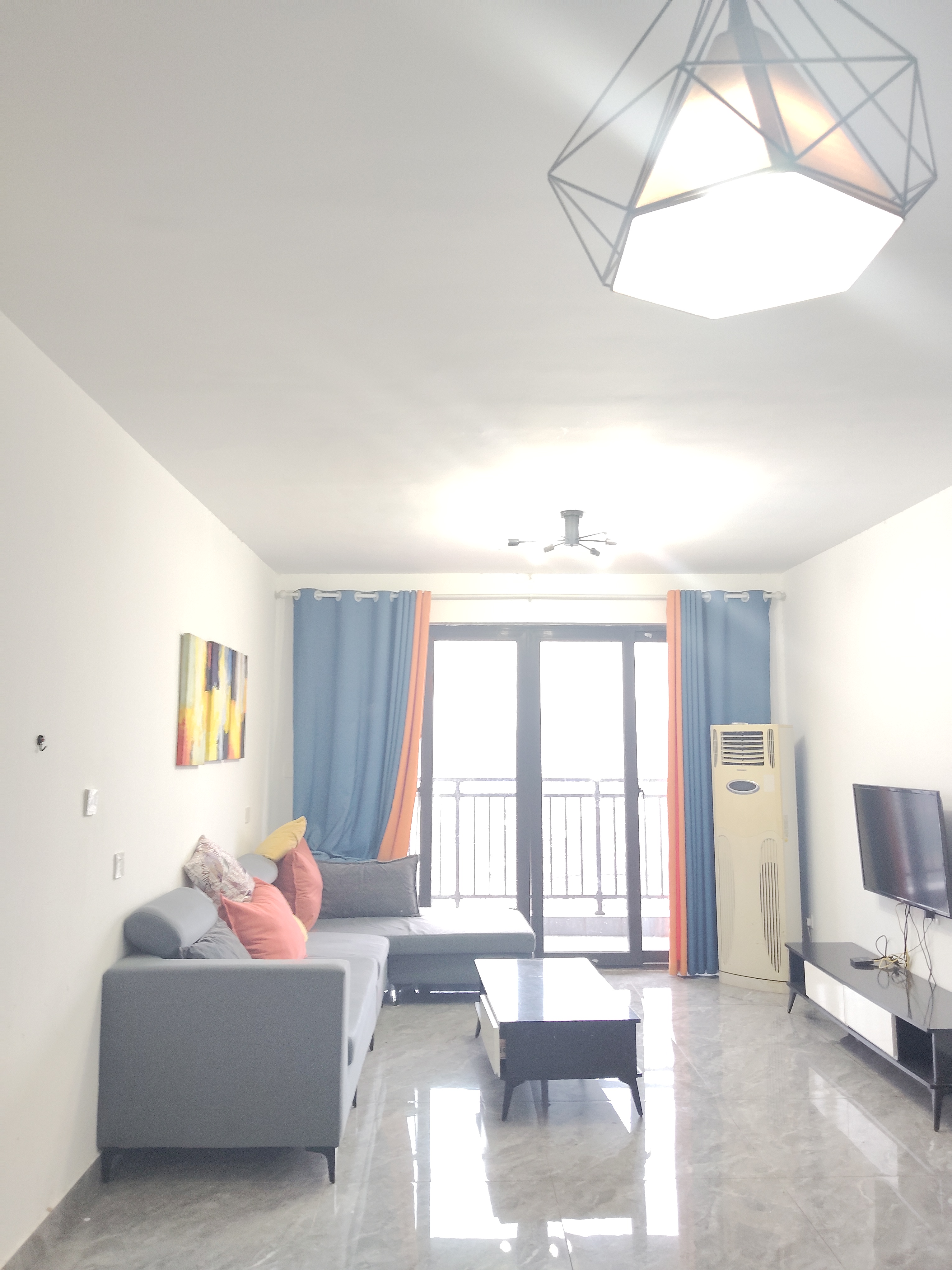 保利中央公馆  3室2厅2卫    2390.0元/月 保利中央公馆  3室2厅2卫    2390.0元/月室内图