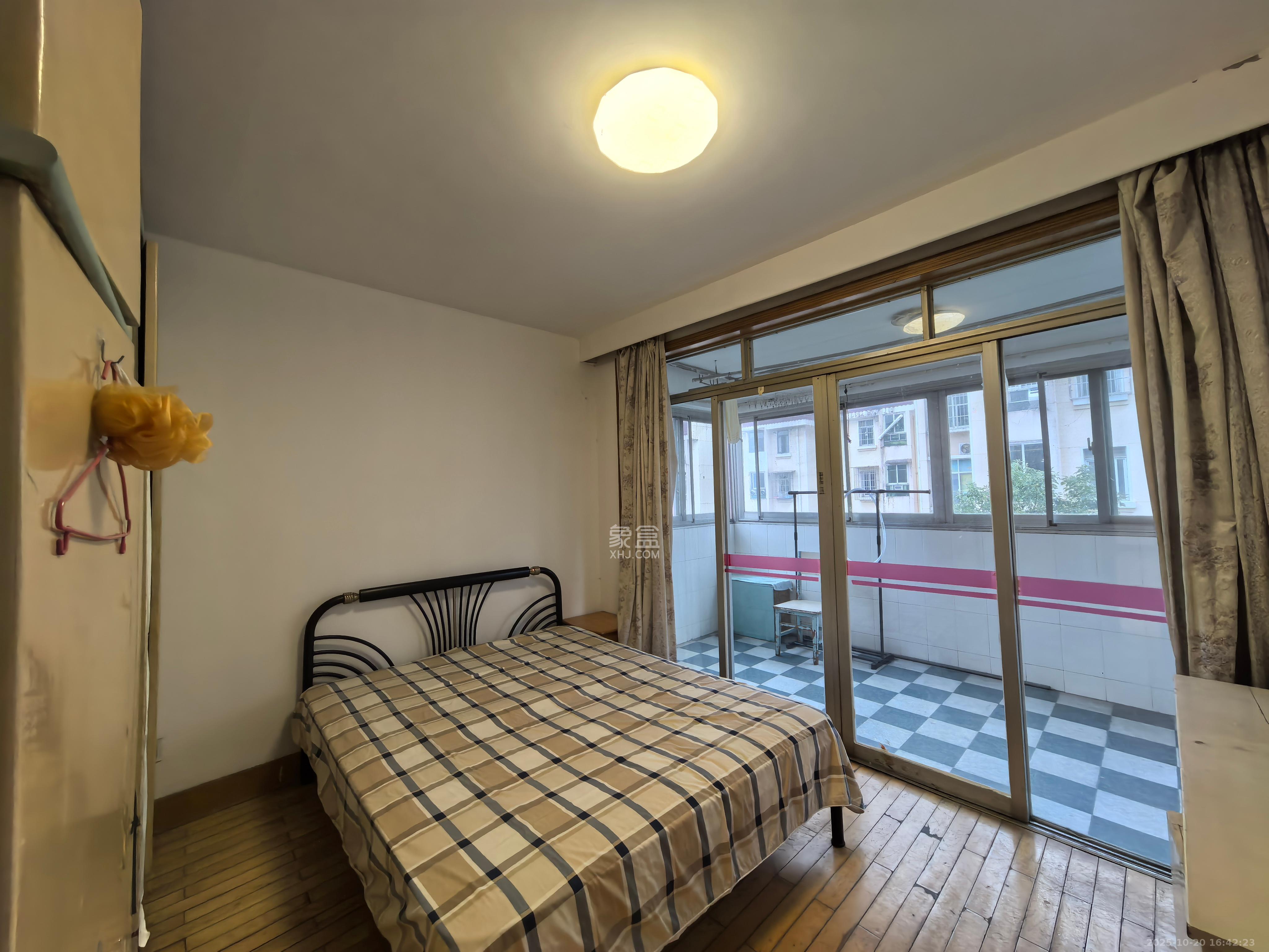 咸嘉新村嘉文苑  3室2厅1卫    1700.0元/月 咸嘉新村嘉文苑  3室2厅1卫    1700.0元/月室内图