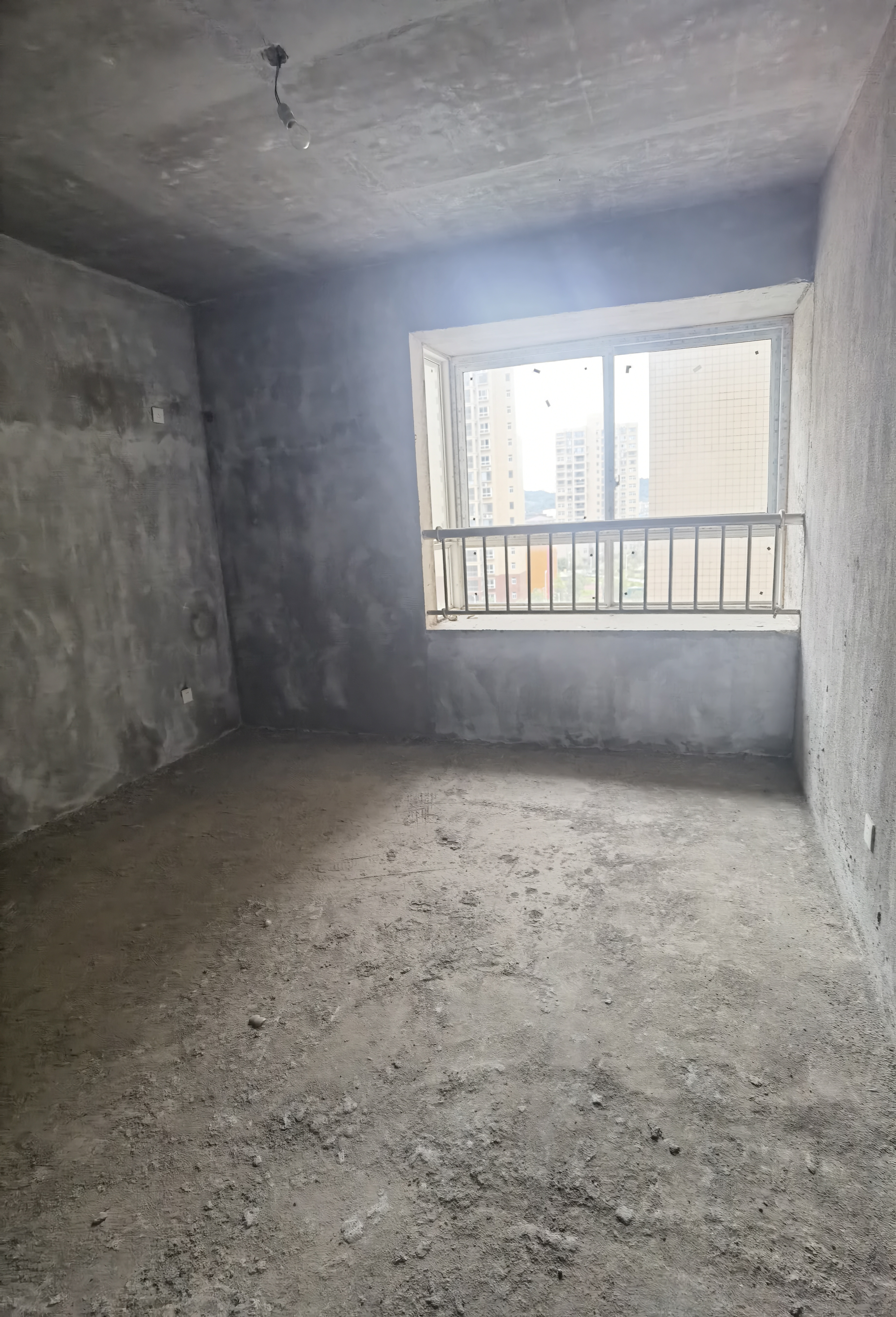 一六九.星城 3室2厅2卫 51.88万 一六九.星城 3室2厅2卫 51.88万客厅