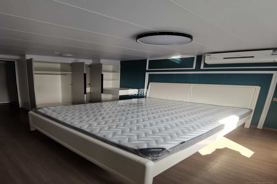 万科金色梦想B区  2室1厅1卫    2500.0元/月 万科金色梦想B区  2室1厅1卫    2500.0元/月室内图