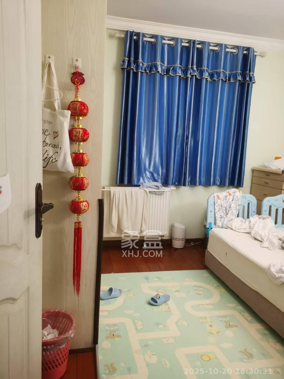 枫丹雅苑(天辰枫丹白露) 4室2厅2卫 6000.0元/月 枫丹雅苑(天辰枫丹白露) 4室2厅2卫 6000.0元/月室内图