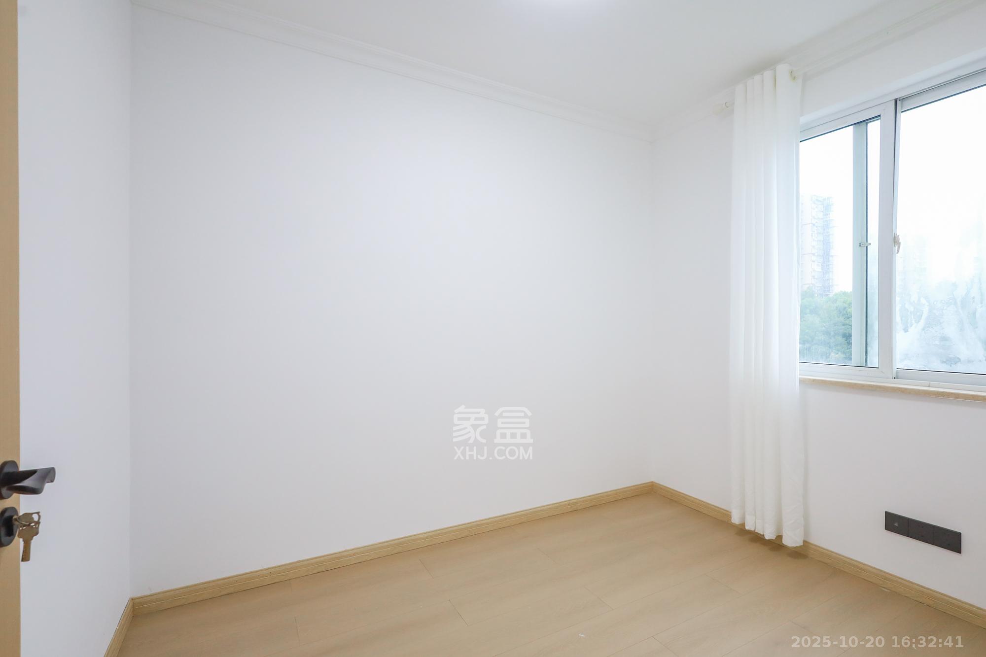 谷山乐园二期  3室2厅1卫    62.8万 谷山乐园二期  3室2厅1卫    62.8万卧室