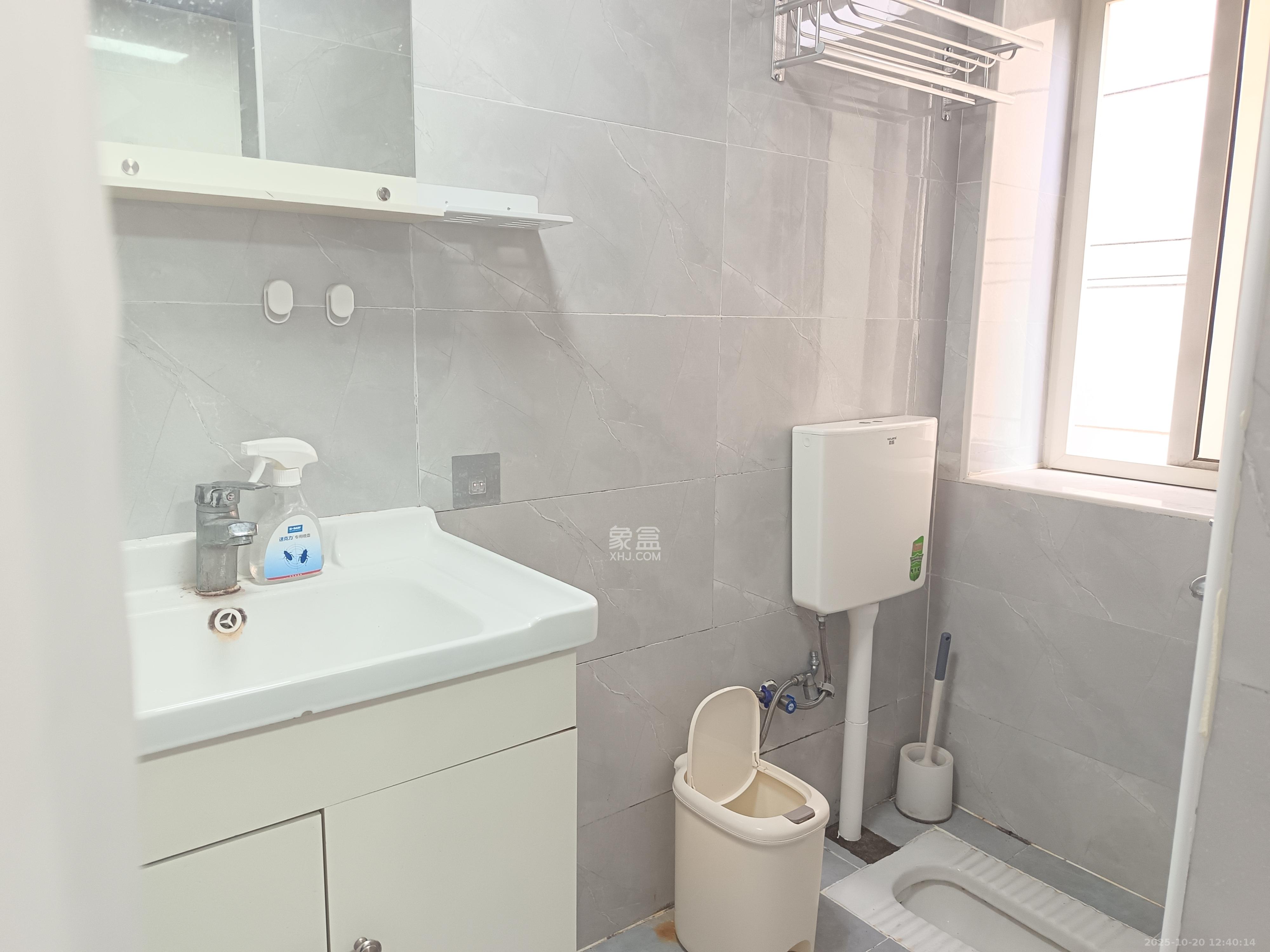 妹子山社区（曙光社区）  1室0厅0卫    1200.0元/月室内图