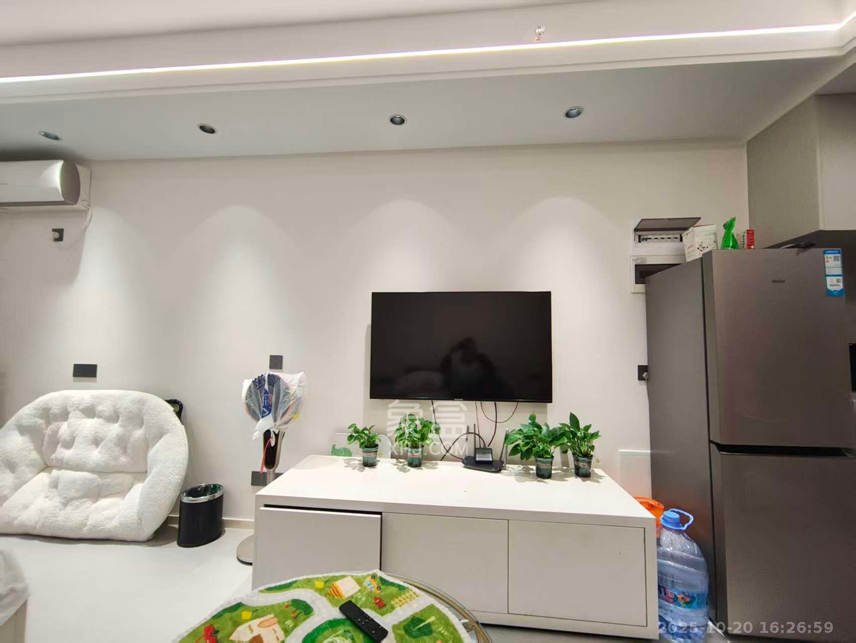 弘阳万侯府 1室0厅1卫 1500.0元/月 弘阳万侯府 1室0厅1卫 1500.0元/月室内图