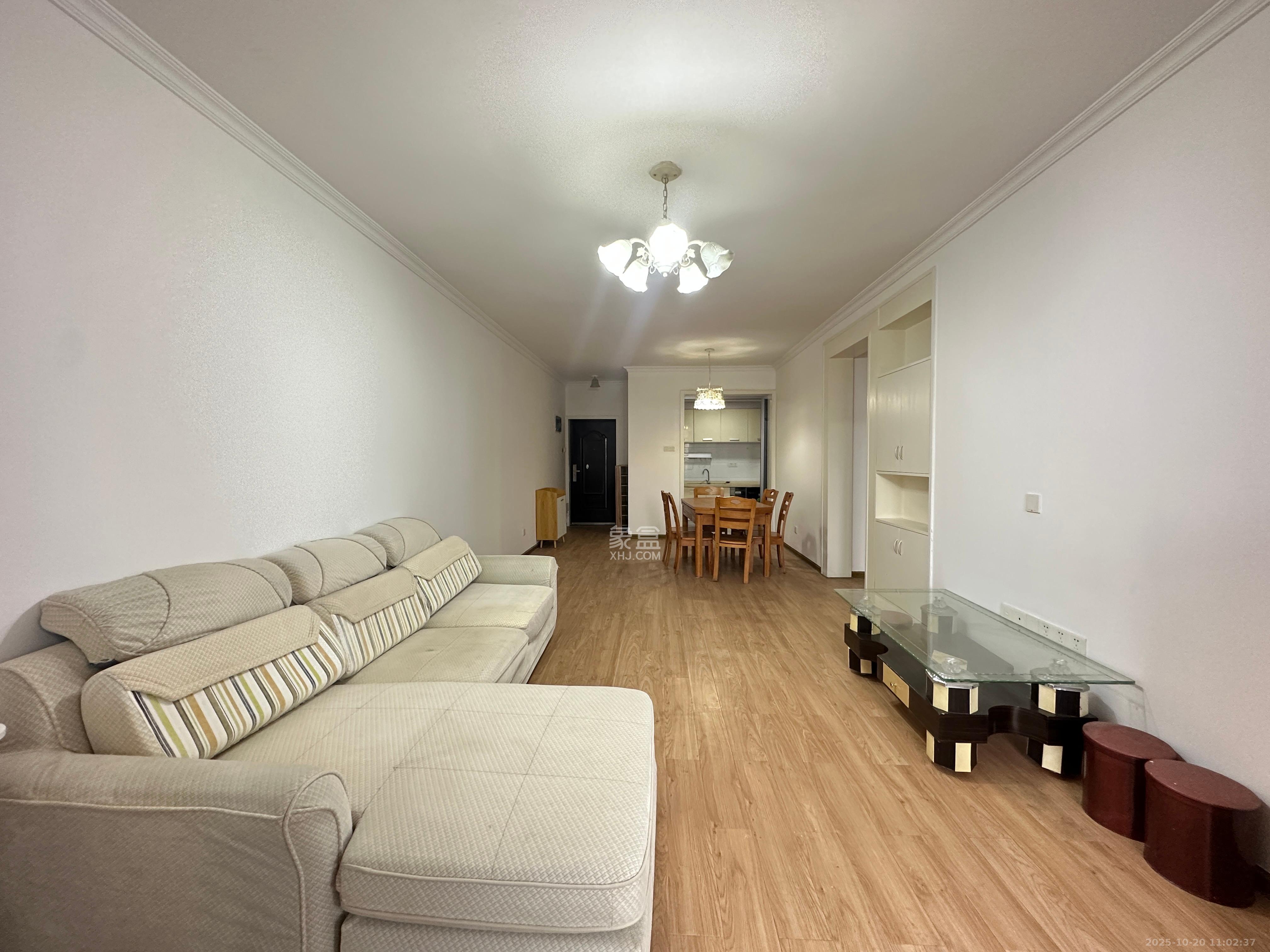 保利麓谷林语E区 3室2厅2卫 2500.0元/月 保利麓谷林语E区 3室2厅2卫 2500.0元/月室内图