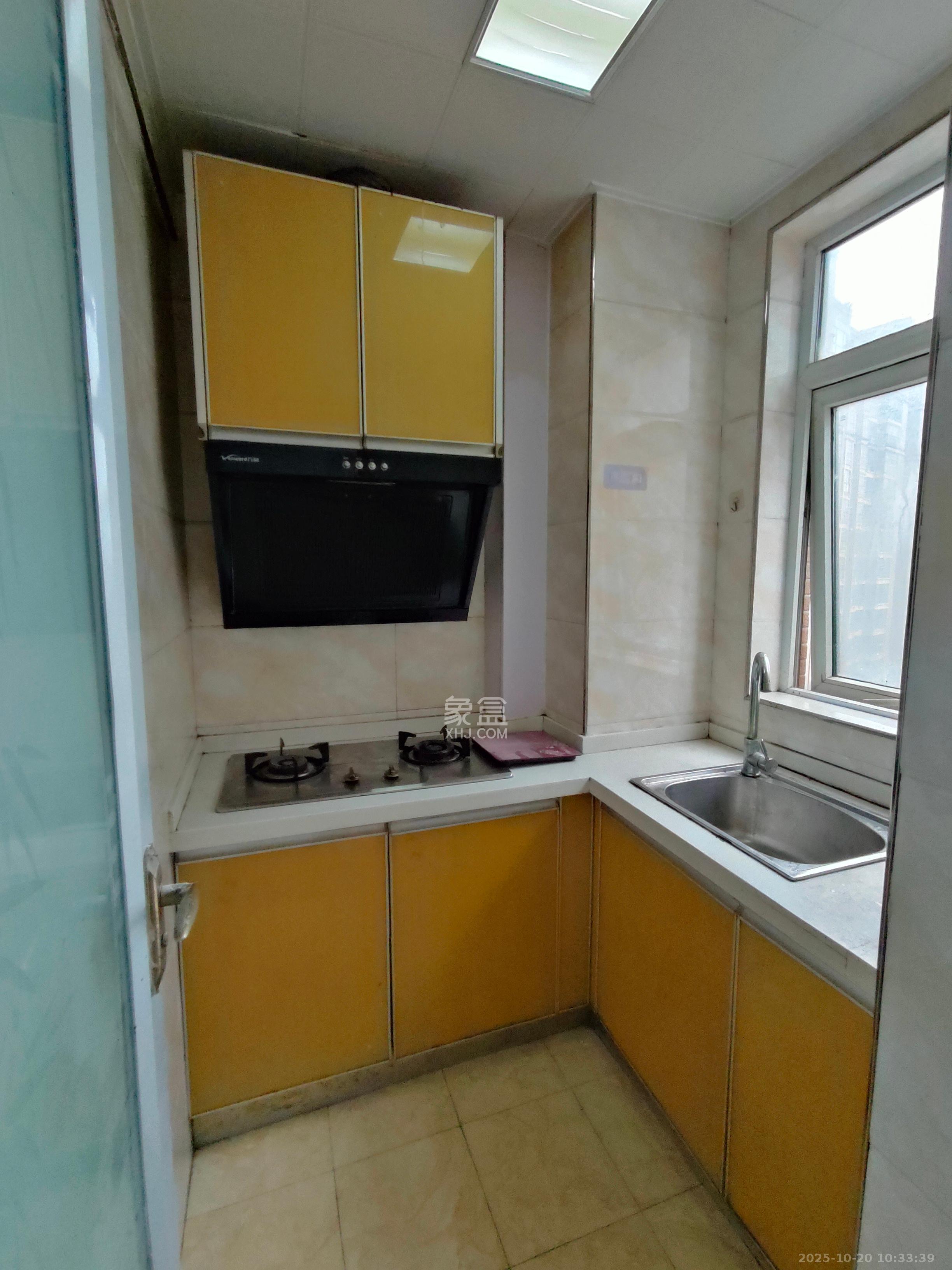 爵士湘 1室1厅1卫 1000.0元/月 爵士湘 1室1厅1卫 1000.0元/月室内图