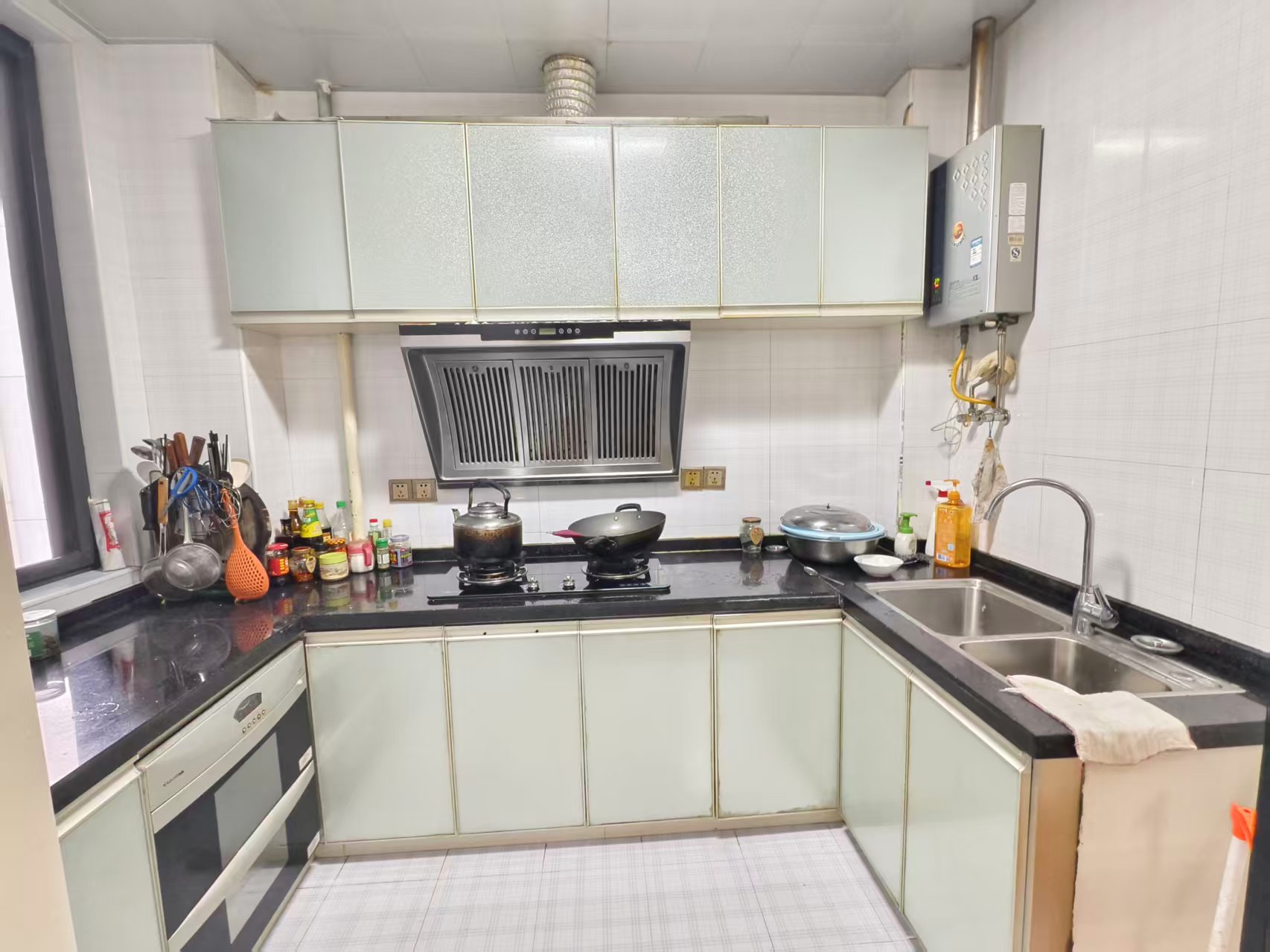 圣华名城建设北路110号 3室2厅2卫 38.8万 圣华名城建设北路110号 3室2厅2卫 38.8万室内图