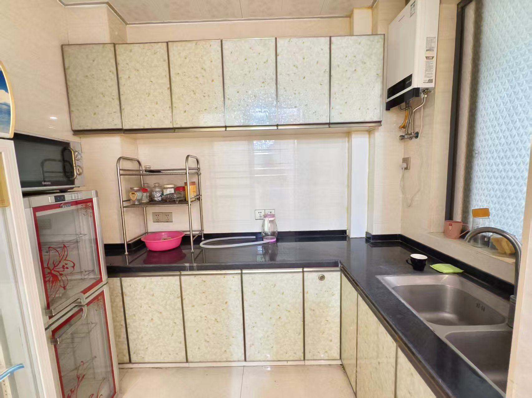 汇通国际 3室2厅2卫 42.8万 汇通国际 3室2厅2卫 42.8万室内图