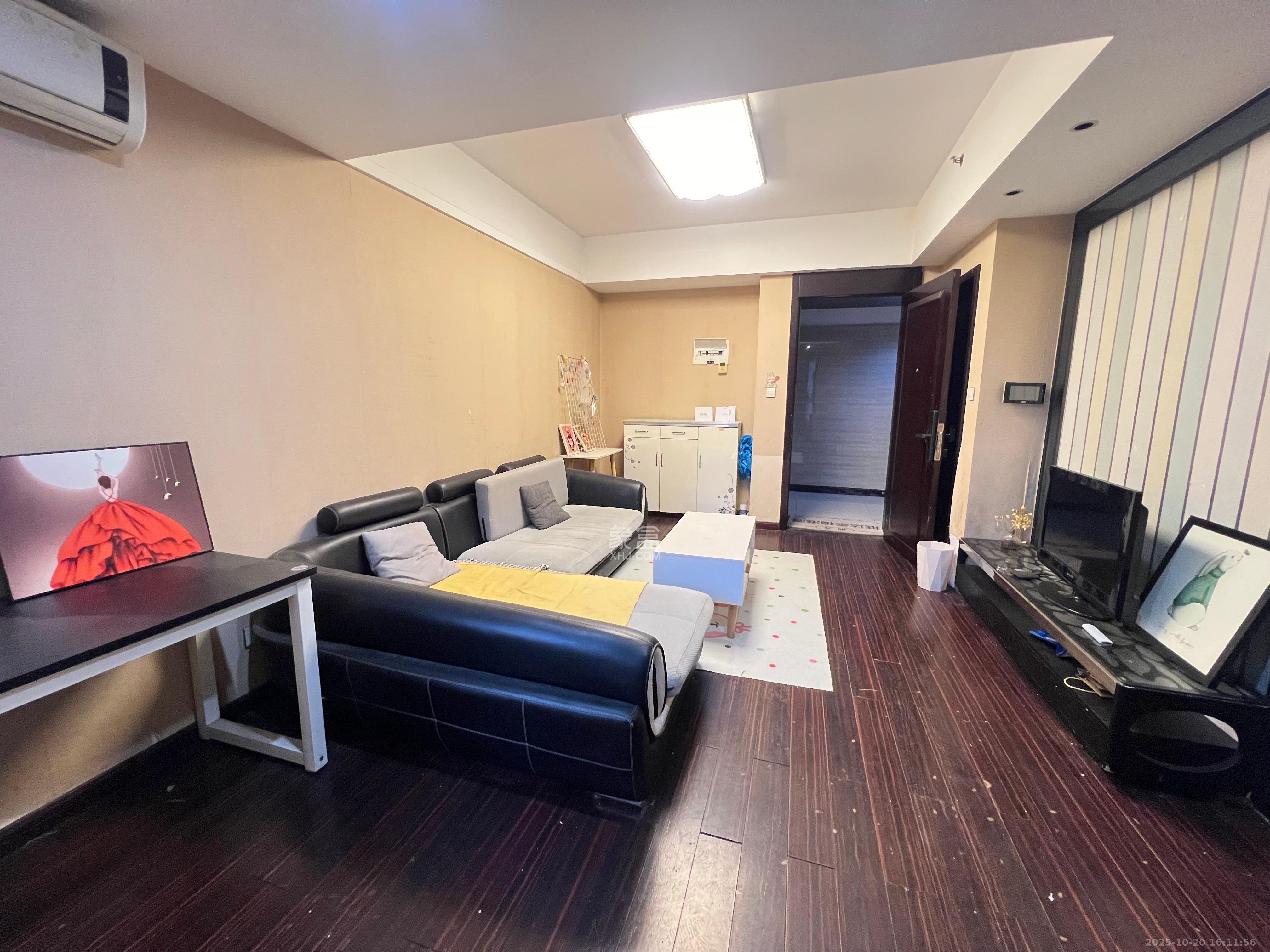 德思勤城市广场(宝格丽公寓) 1室1厅1卫 2000.0元/月 德思勤城市广场(宝格丽公寓) 1室1厅1卫 2000.0元/月室内图