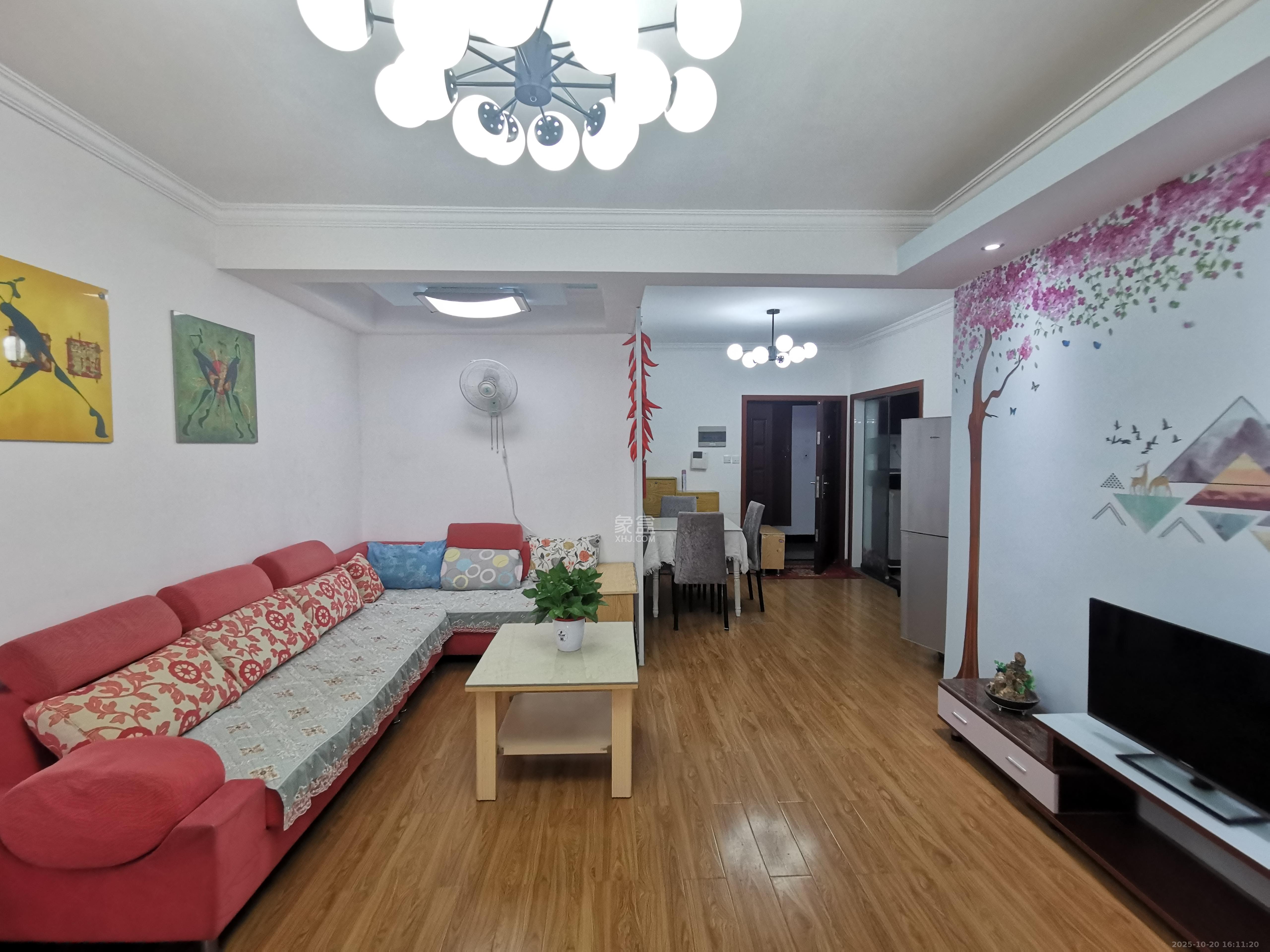 湘府9号  2室1厅1卫    2100.0元/月室内图1