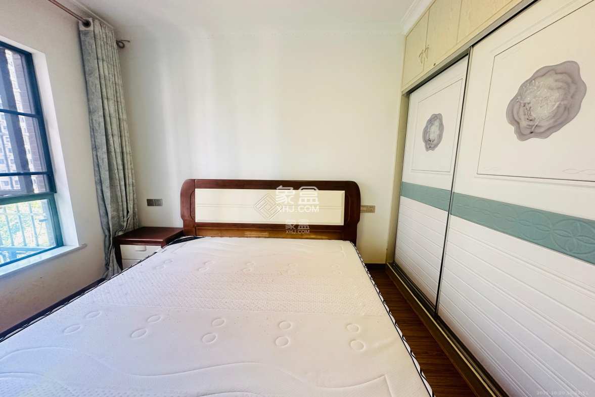 中国铁建国际城二期  3室2厅1卫    1800.0元/月 中国铁建国际城二期  3室2厅1卫    1800.0元/月室内图