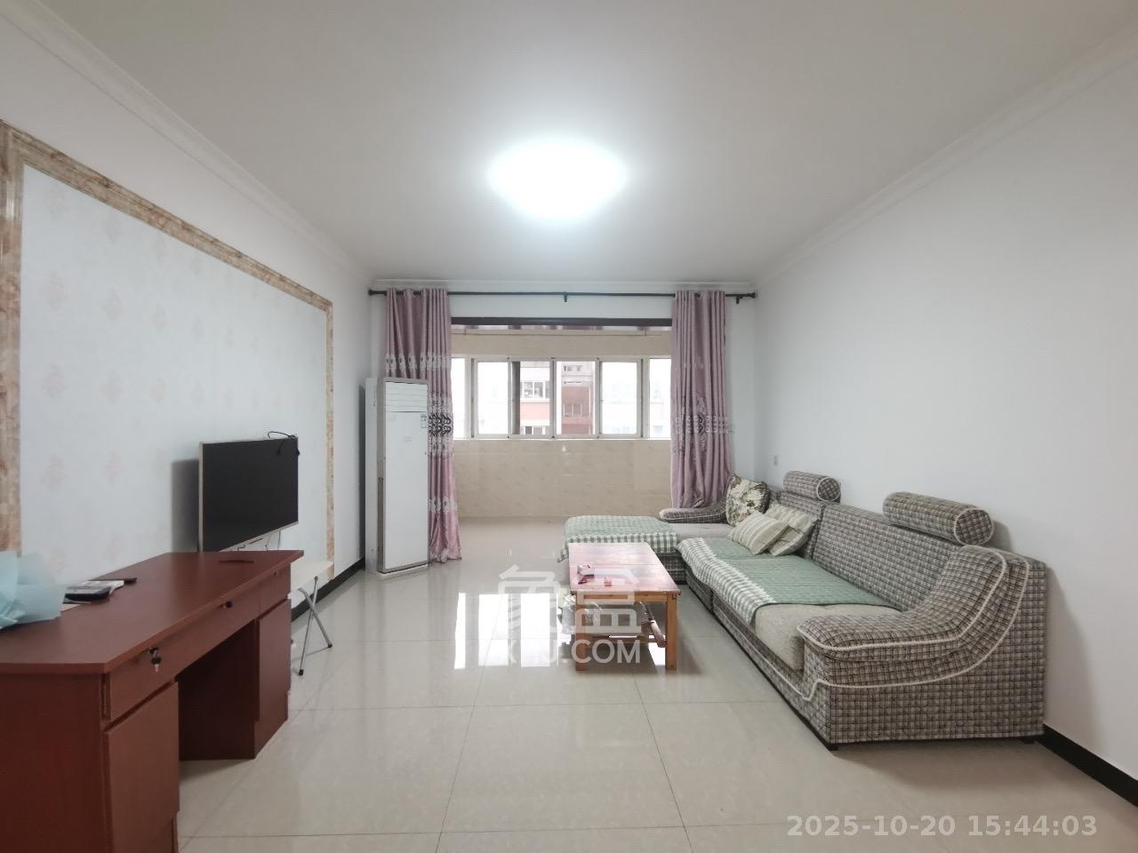 磊鑫嘉苑（地质局单位房）  2室2厅1卫    1600.0元/月室内图