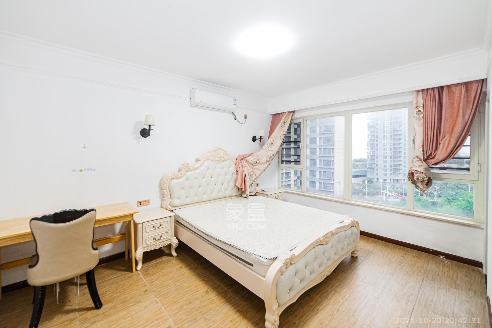 北辰三角洲D2区  4室2厅2卫    185.0万 北辰三角洲D2区  4室2厅2卫    185.0万卧室