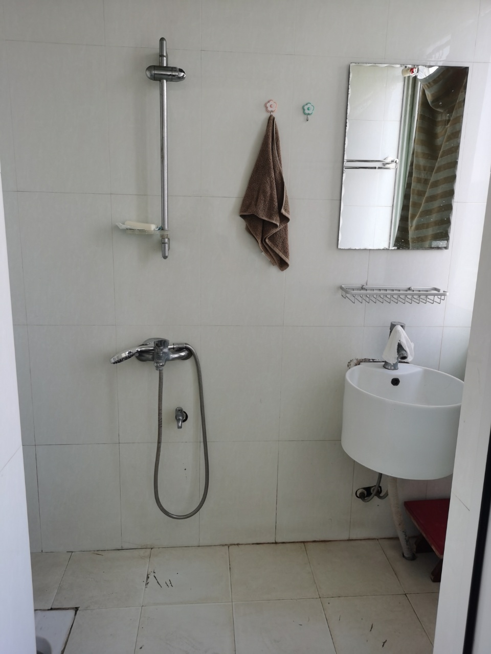 万城国际  1室1厅1卫    700.0元/月 万城国际  1室1厅1卫    700.0元/月室内图